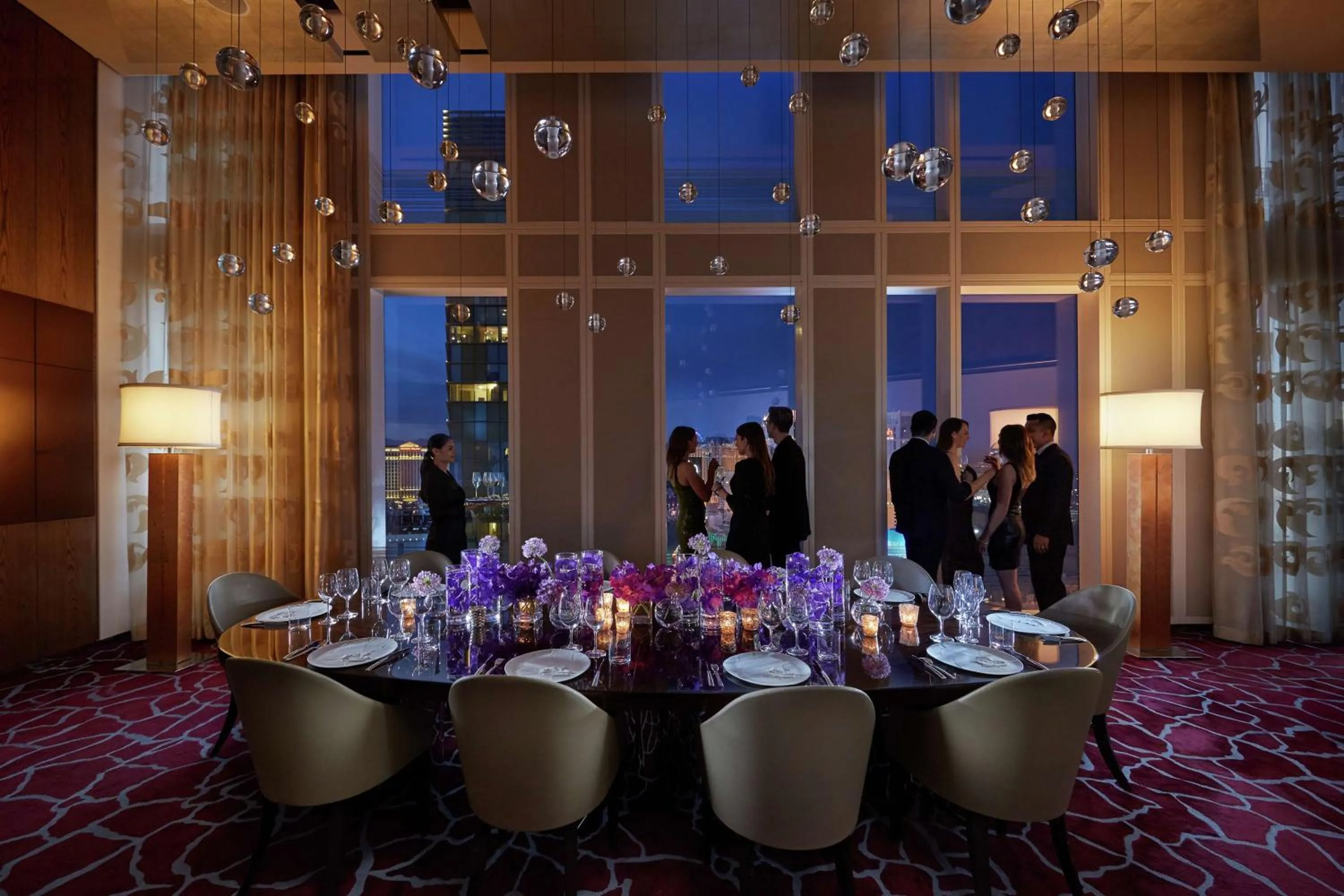 Dining area in Waldorf Astoria Las Vegas