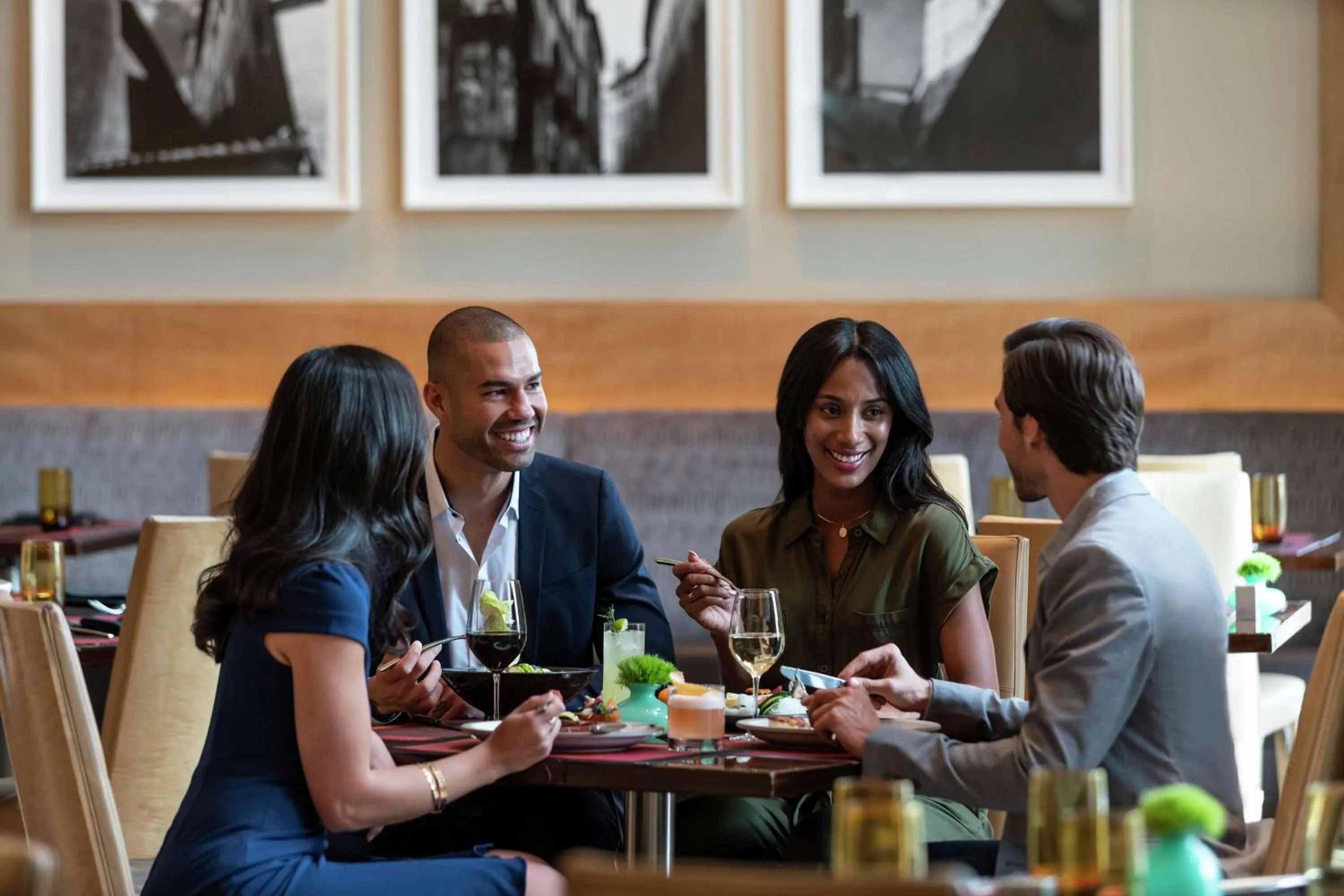 Restaurant/places to eat in Waldorf Astoria Las Vegas