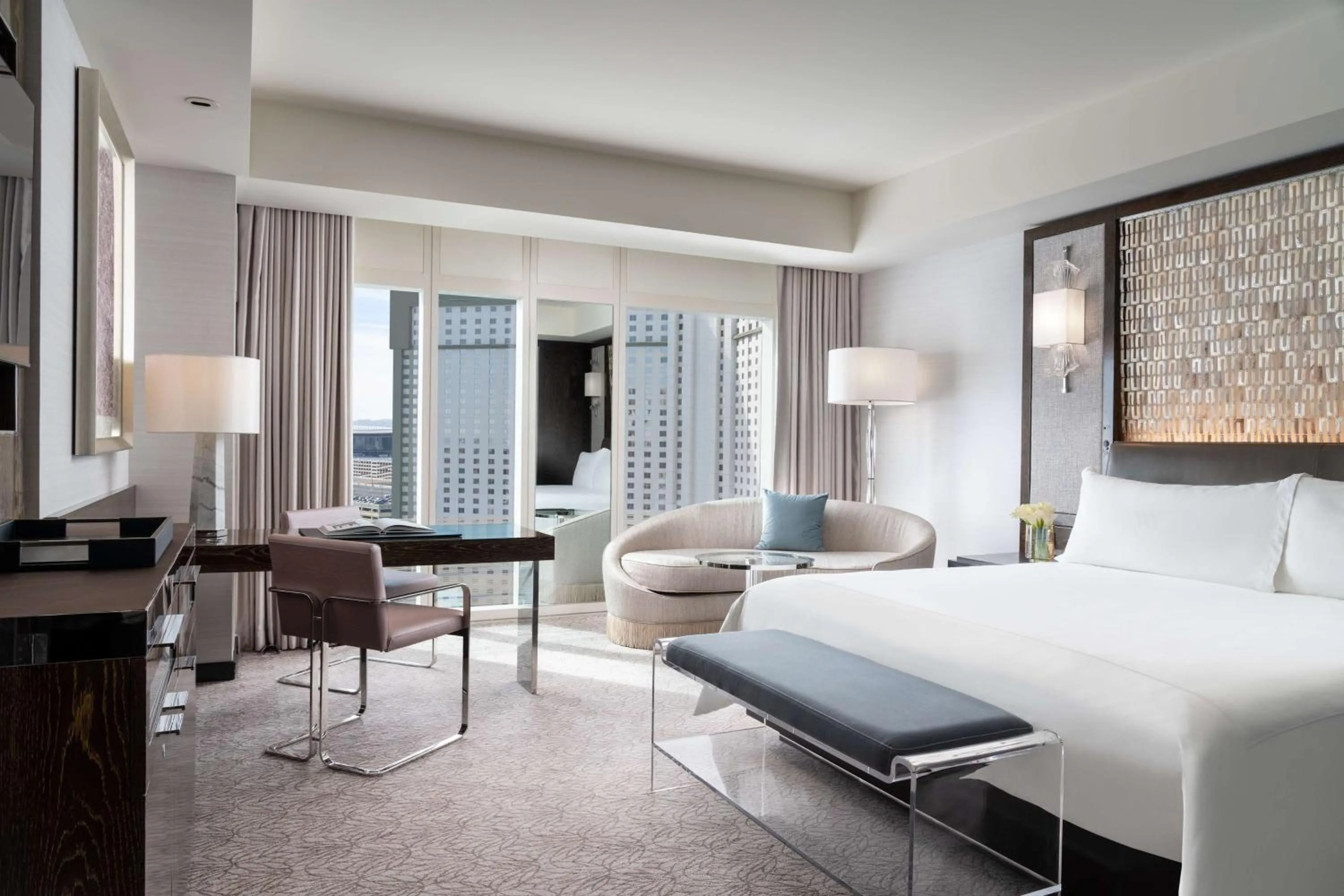 Bedroom, Bed in Waldorf Astoria Las Vegas