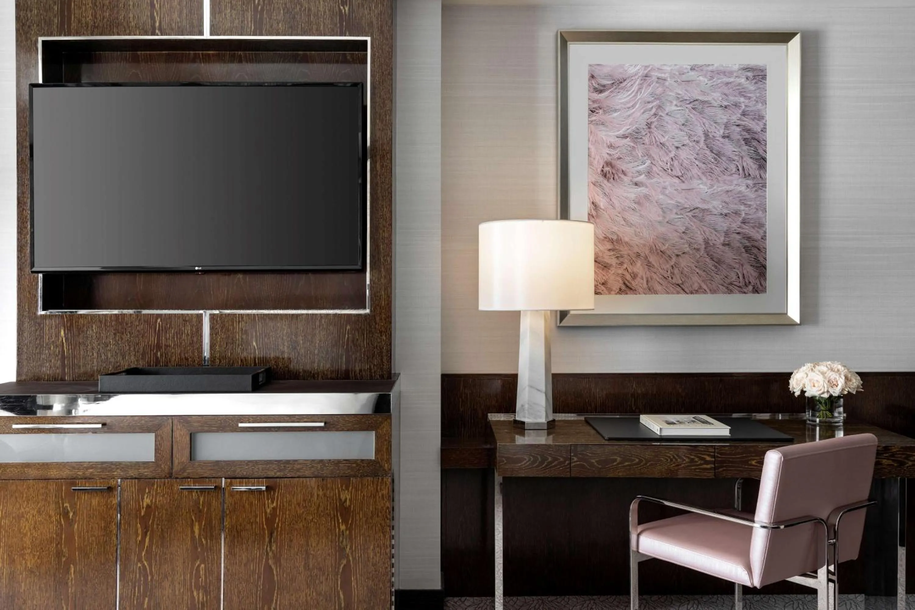 Bedroom in Waldorf Astoria Las Vegas