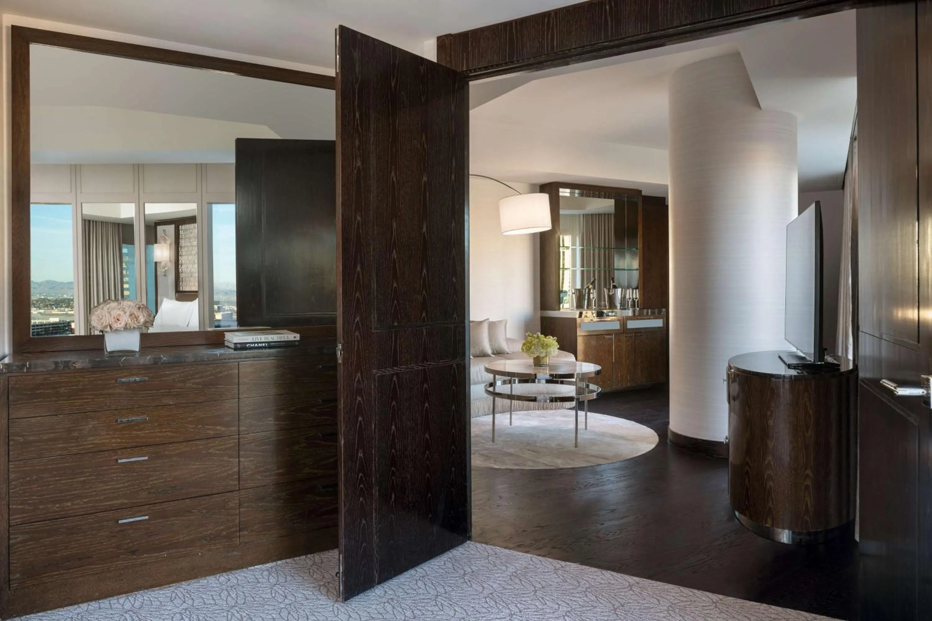 Living room in Waldorf Astoria Las Vegas