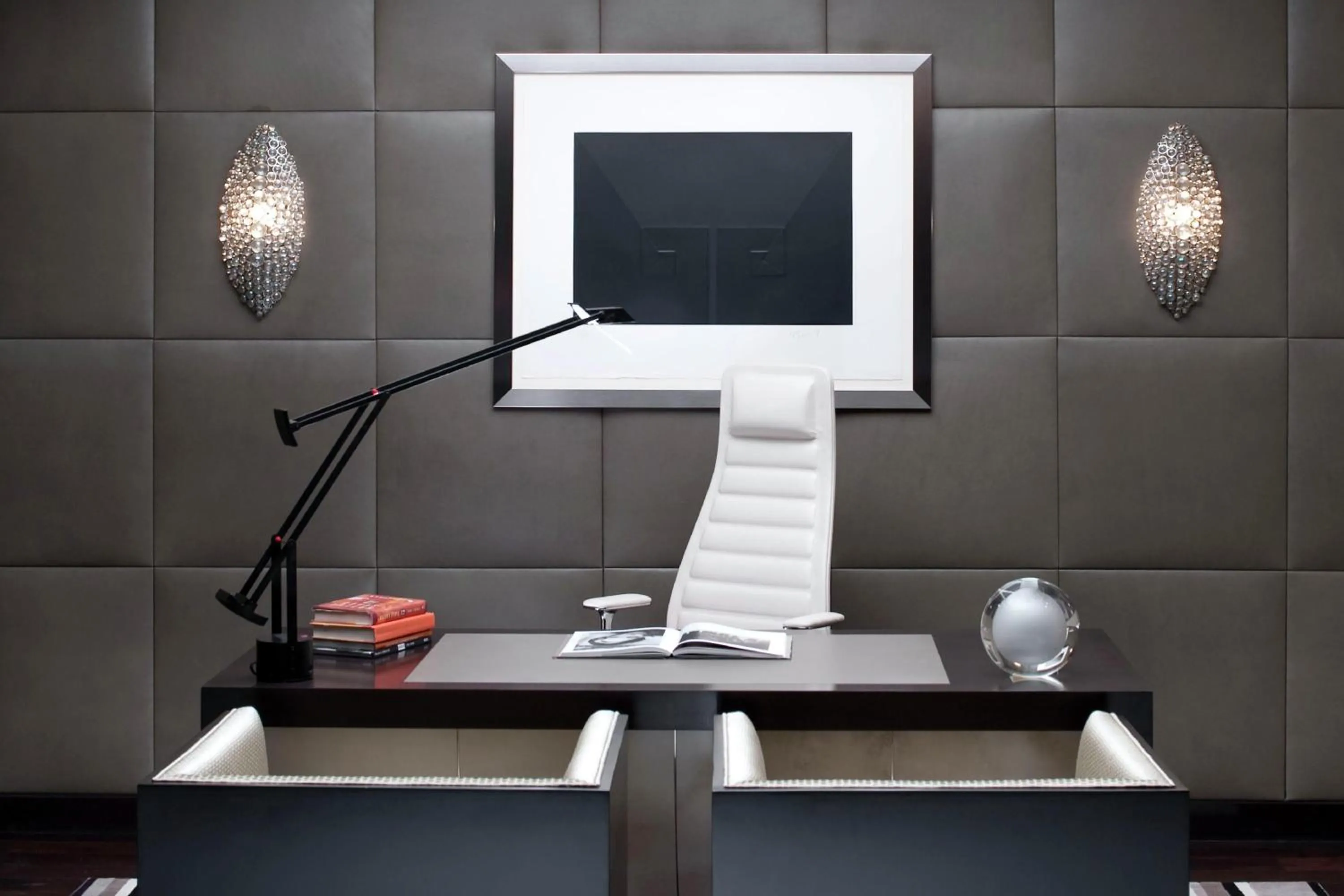 Bedroom in Waldorf Astoria Las Vegas