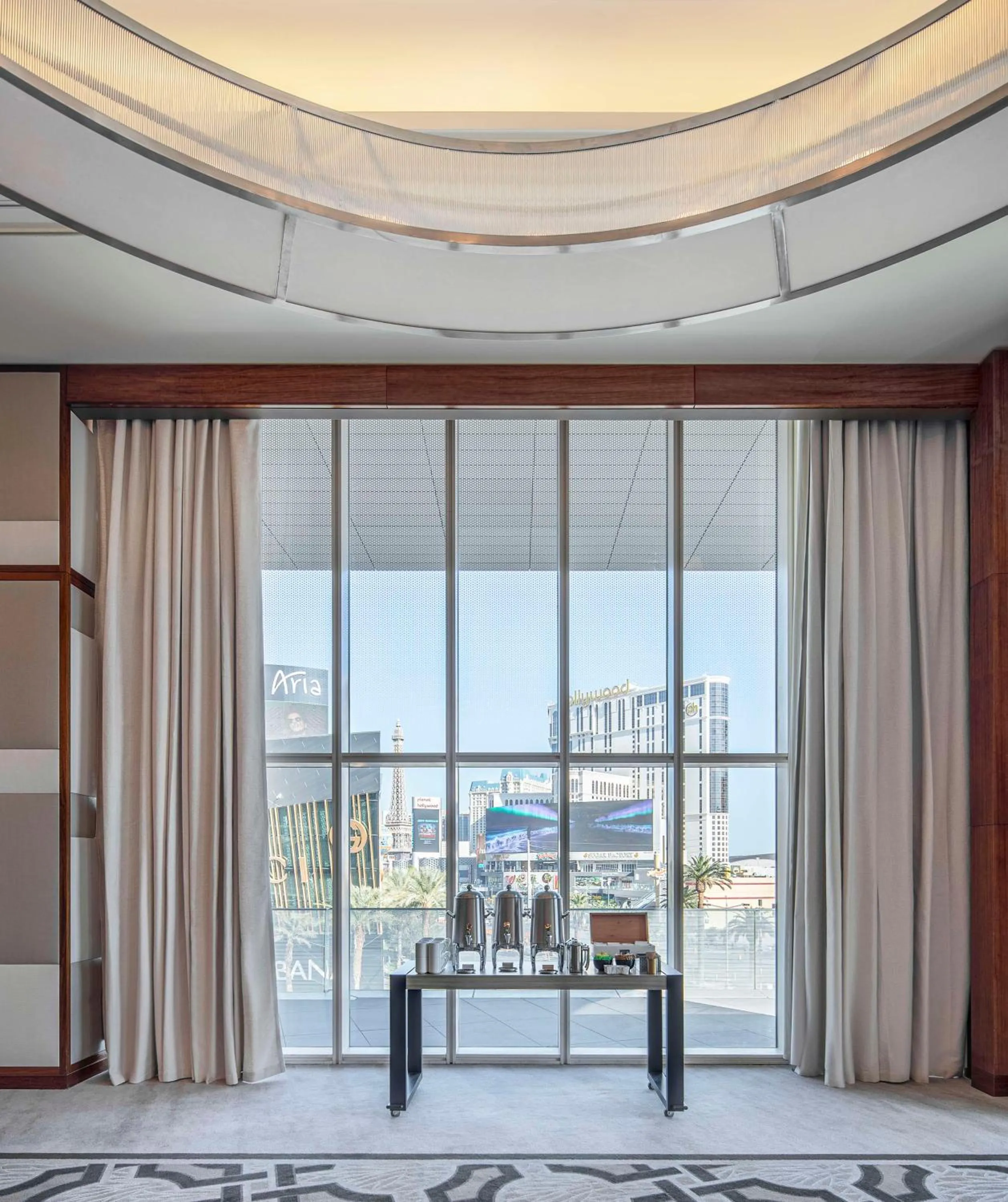 Bedroom in Waldorf Astoria Las Vegas