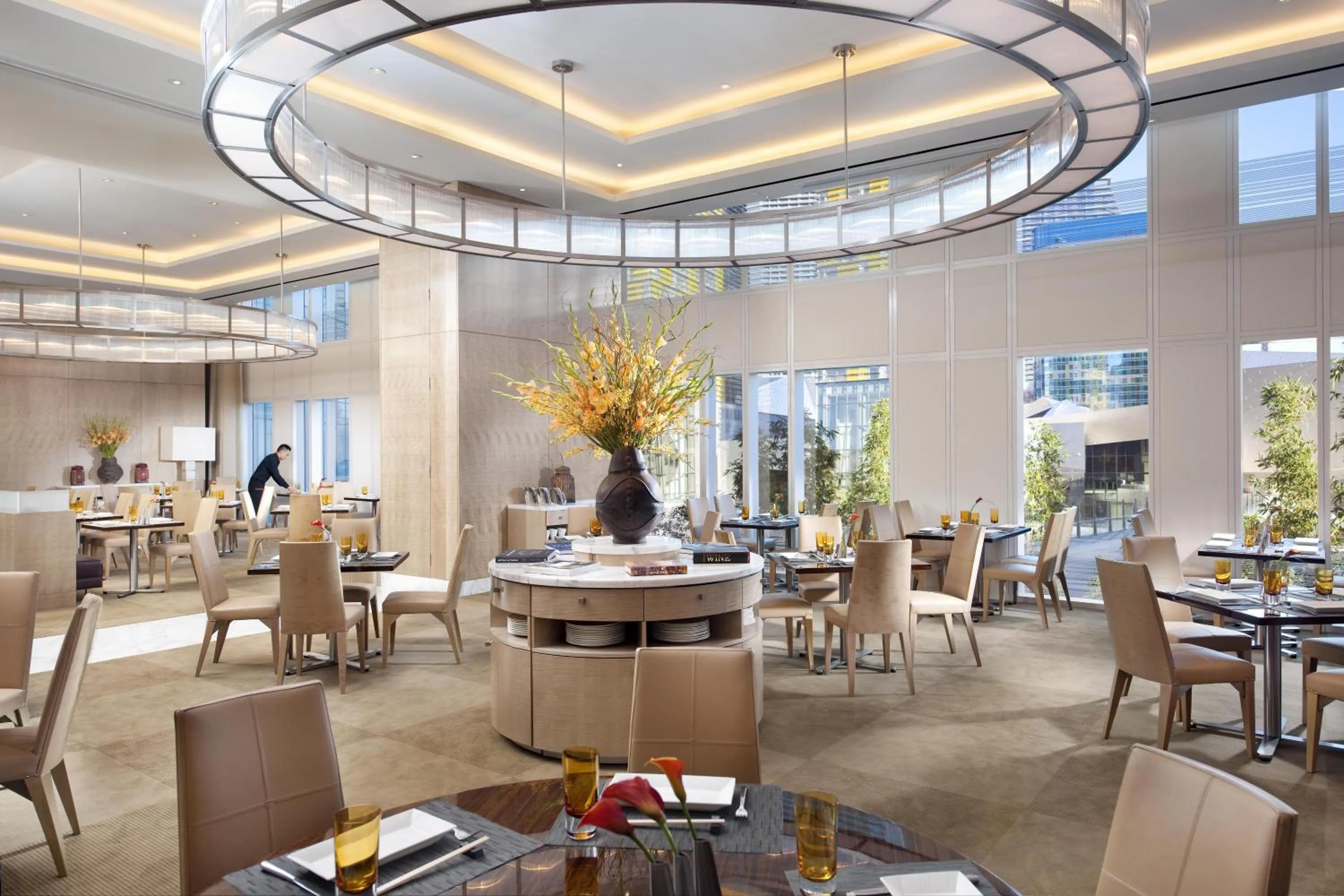 Restaurant/places to eat in Waldorf Astoria Las Vegas