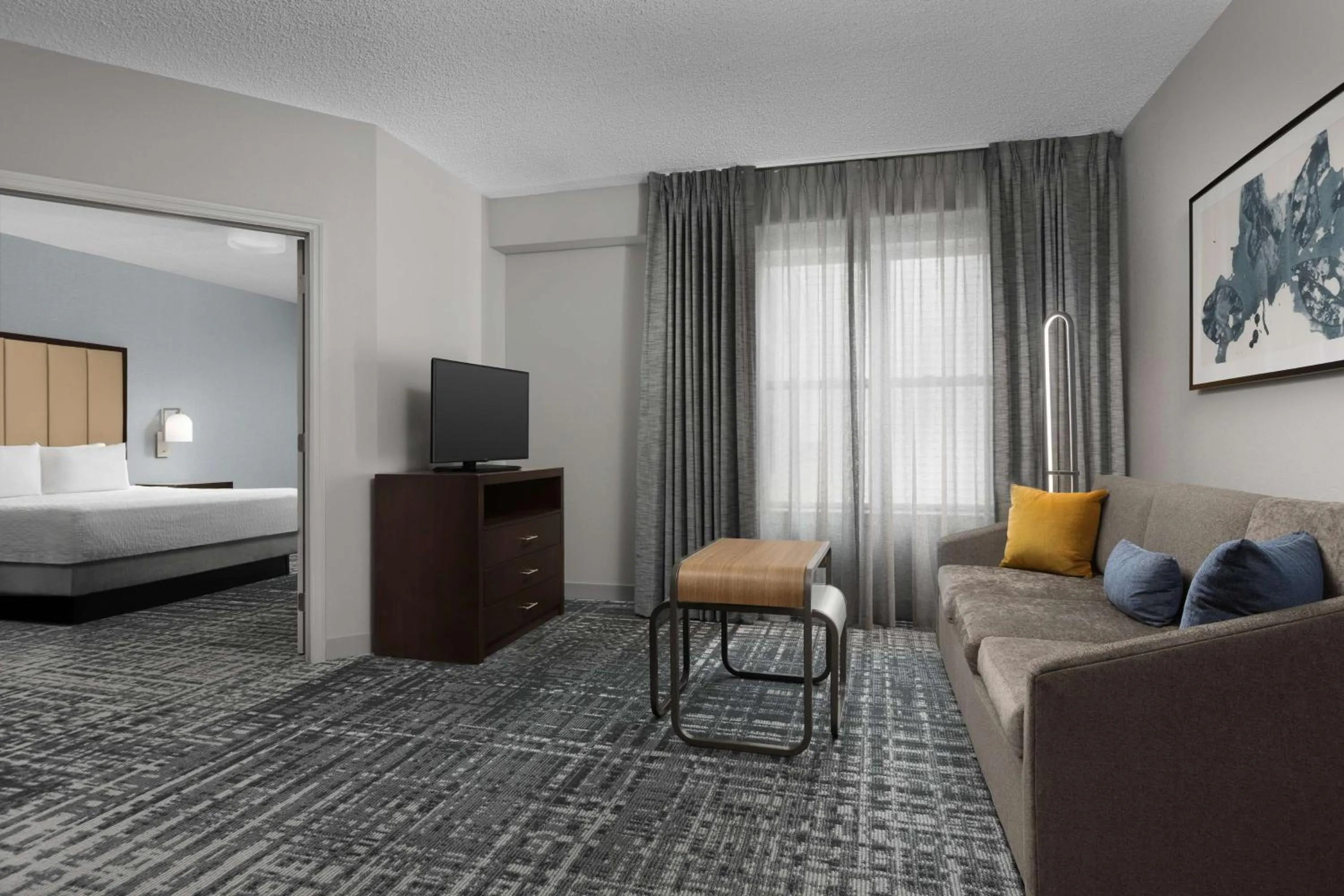 Living room, Bed in Homewood Suites by Hilton Reading-Wyomissing