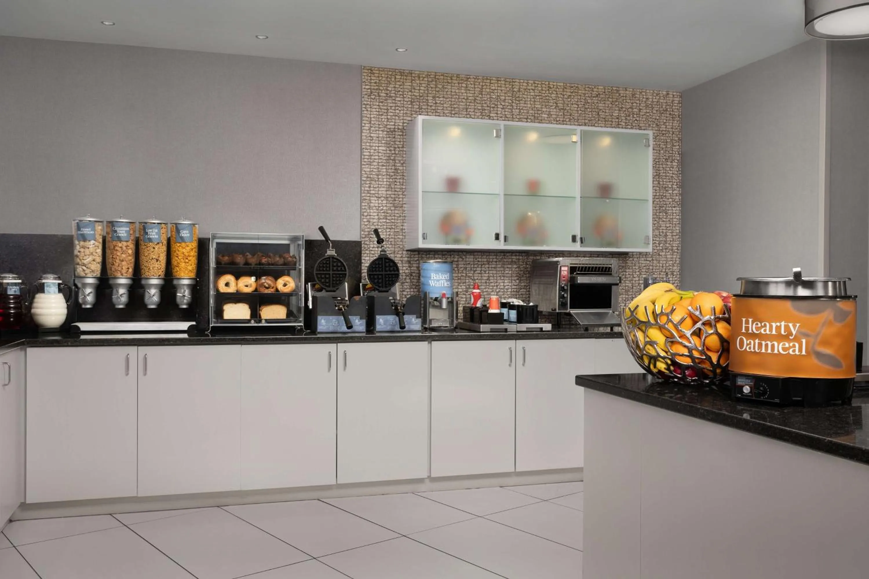 Breakfast in Homewood Suites by Hilton Reading-Wyomissing