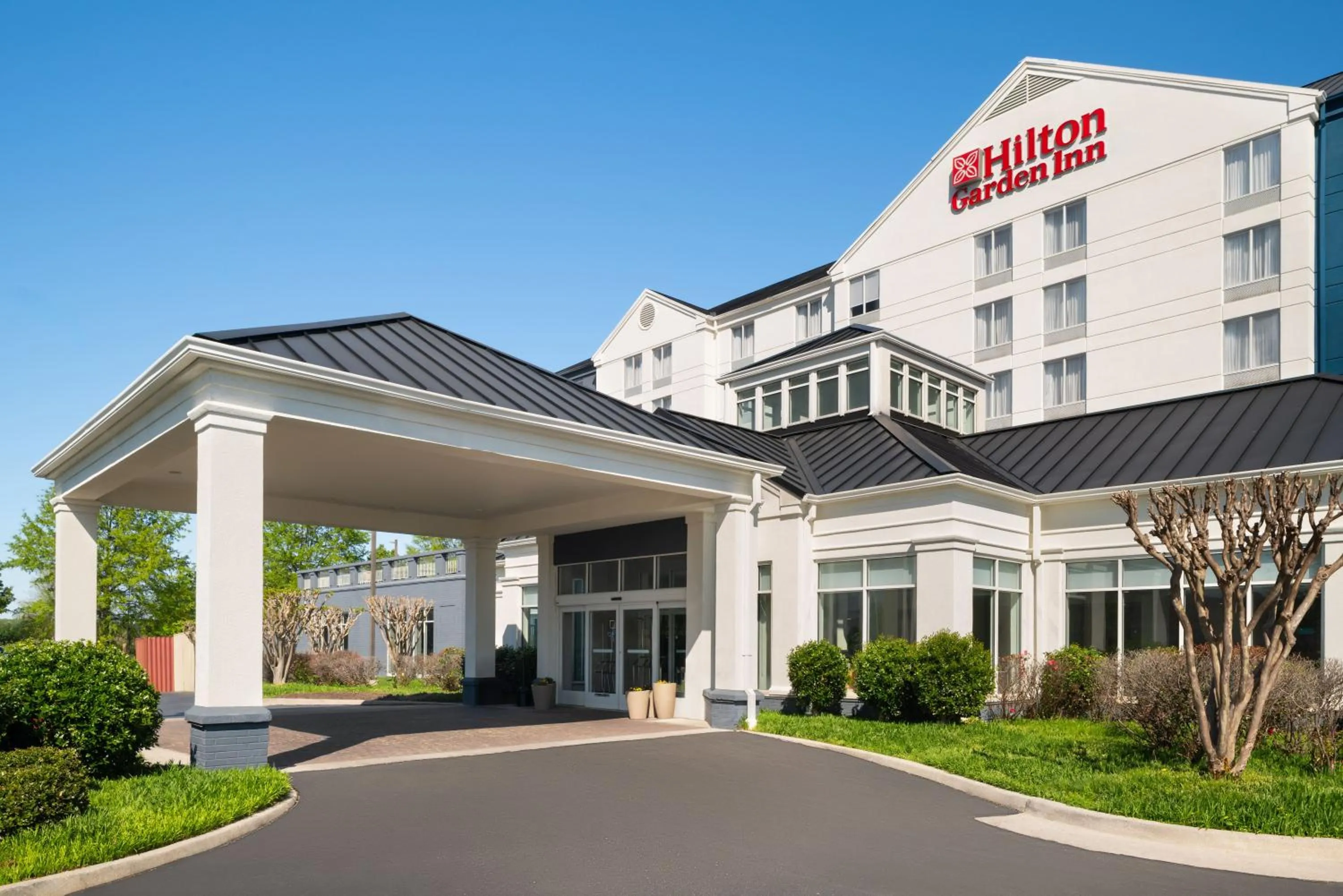 Property building in Hilton Garden Inn Richmond South/Southpark