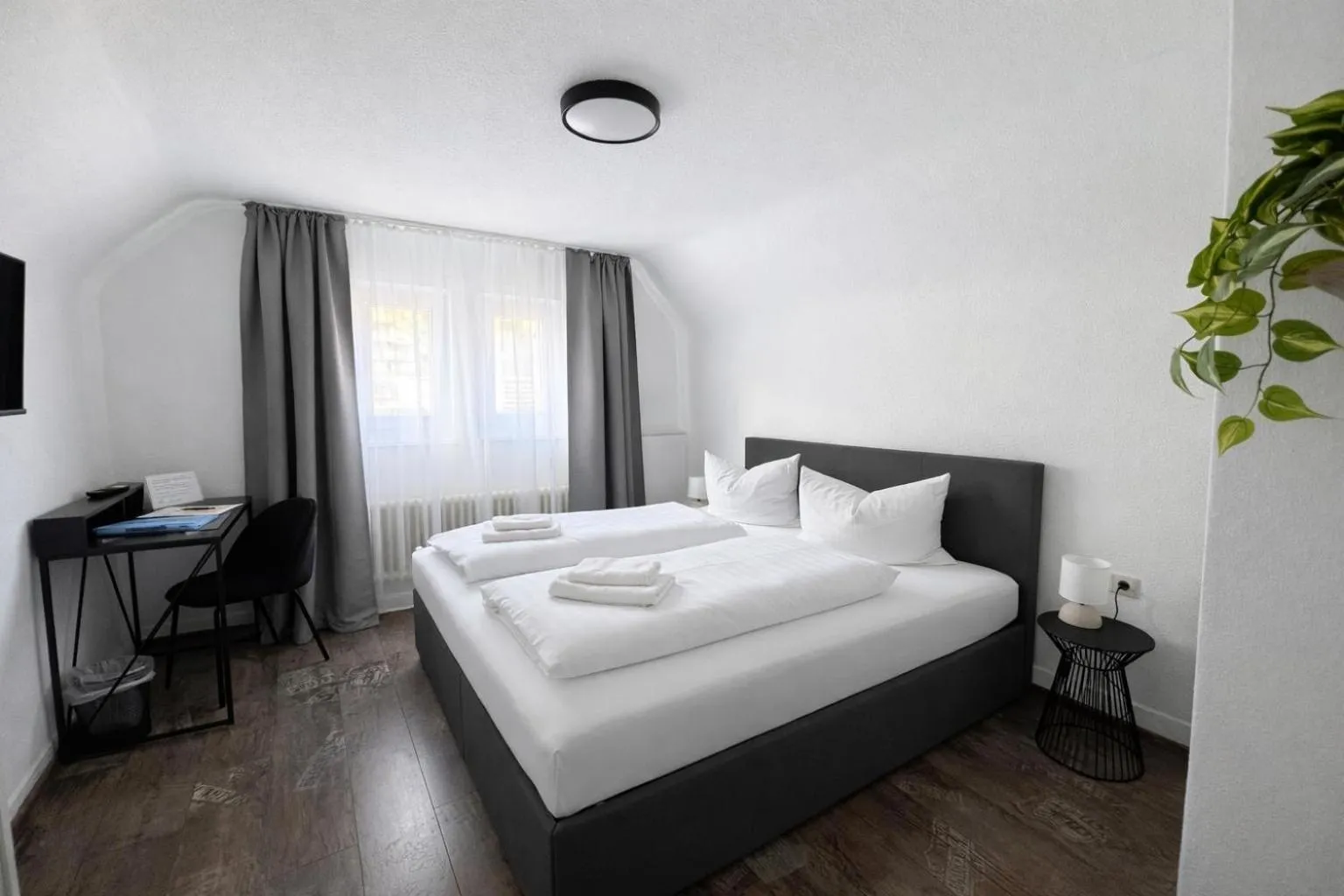 Bed in Gästehaus Kühnle