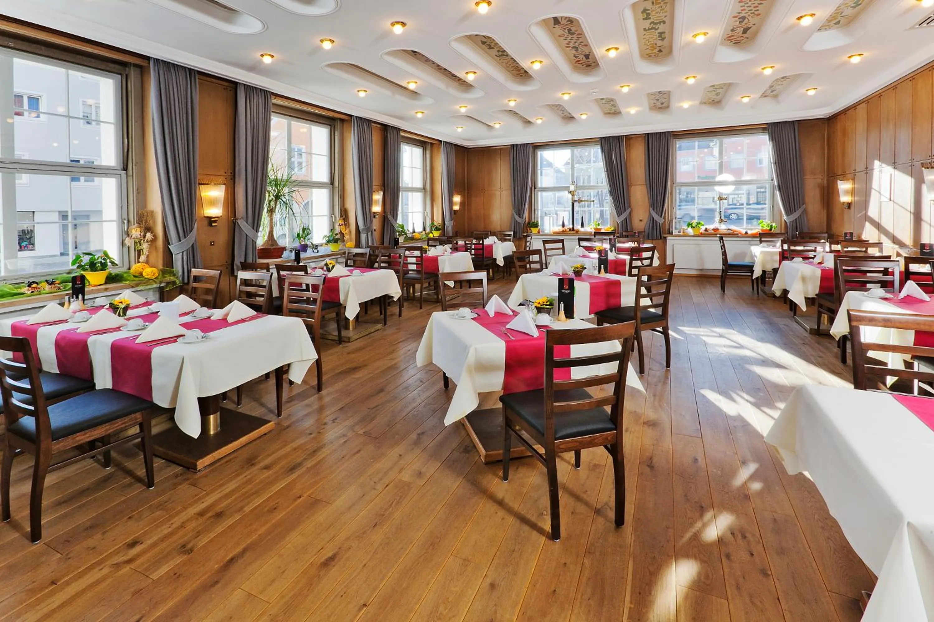Restaurant/places to eat in AKZENT Brauerei Hotel Hirsch