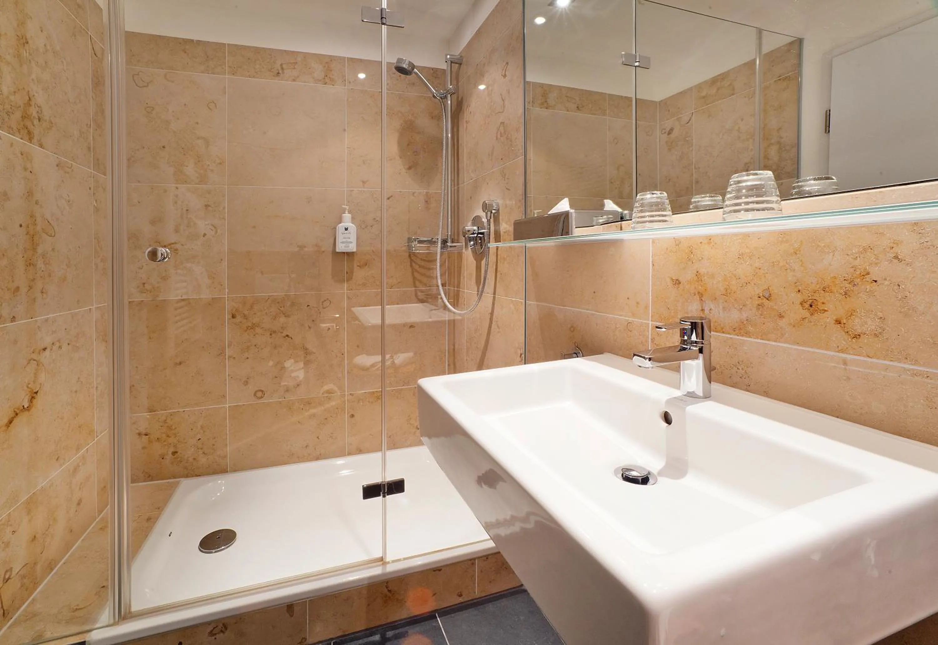 Shower in AKZENT Brauerei Hotel Hirsch