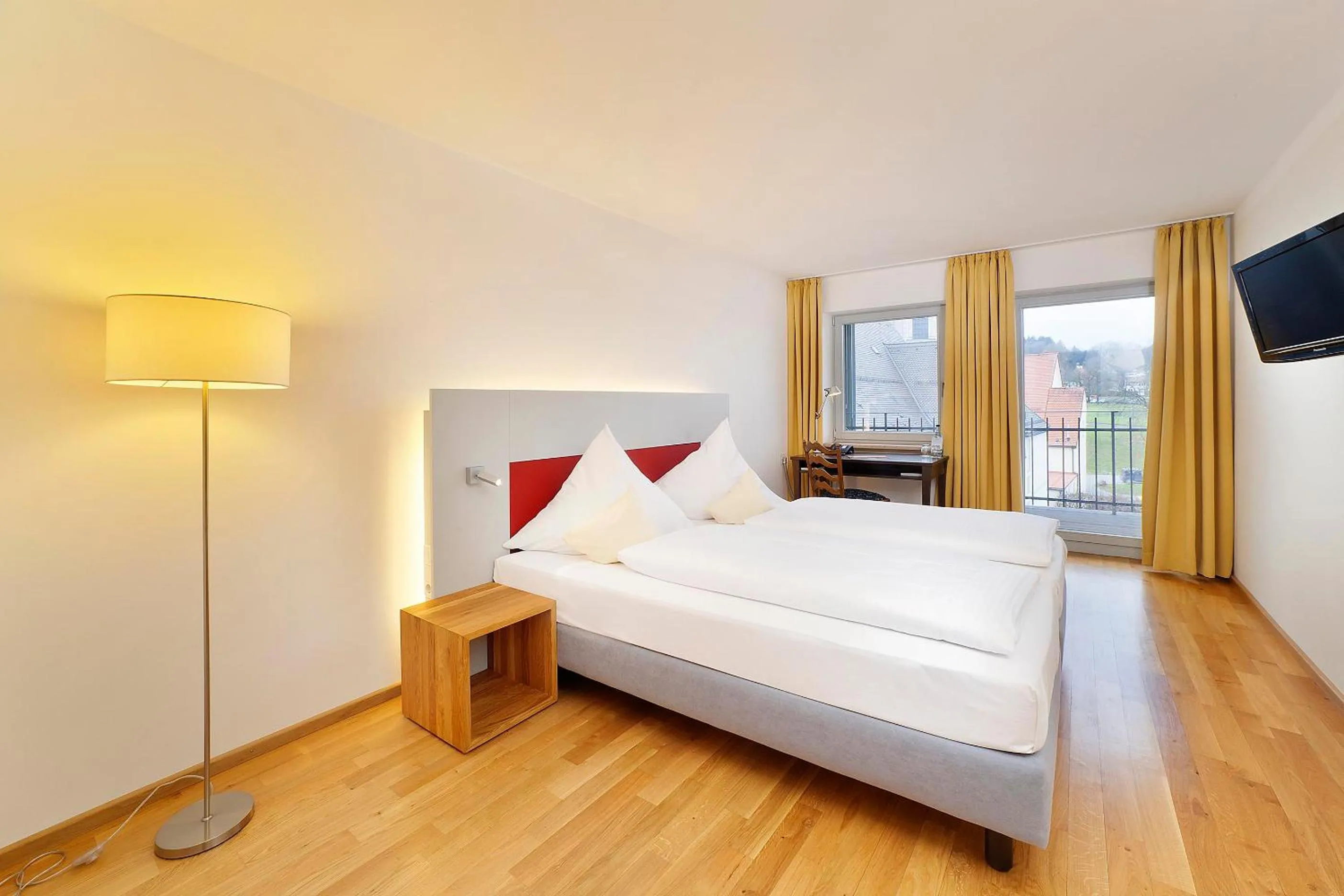 Bed in AKZENT Brauerei Hotel Hirsch