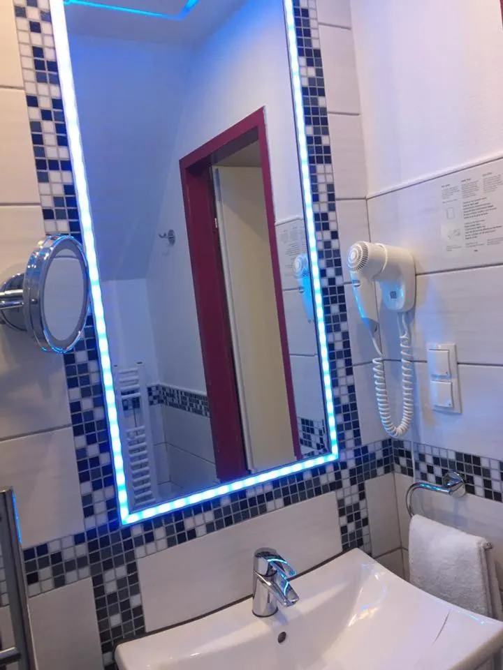 Bathroom in Rheinhotel Lilie