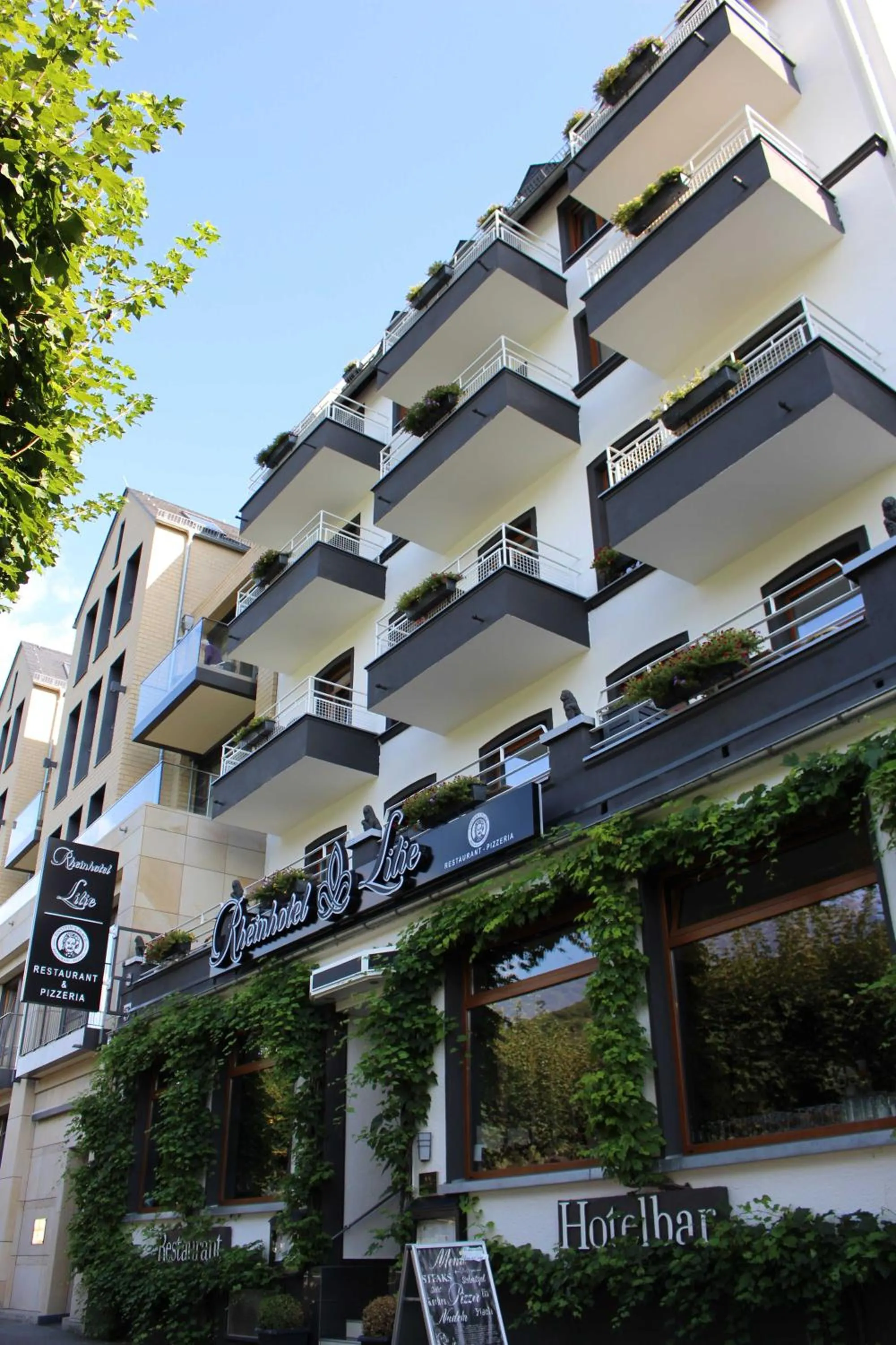 Facade/entrance in Rheinhotel Lilie