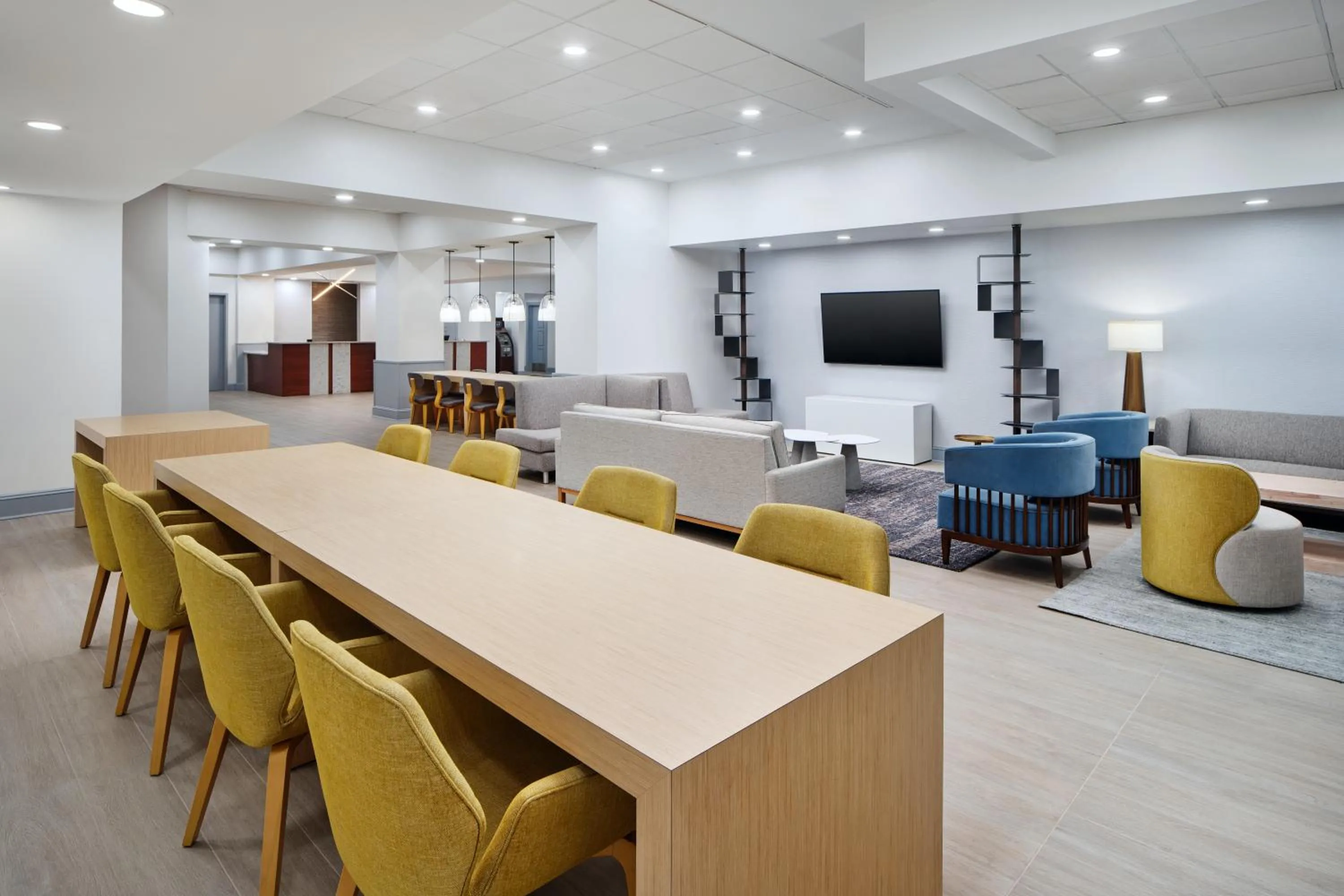 TV and multimedia in DoubleTree by Hilton Rocky Mount