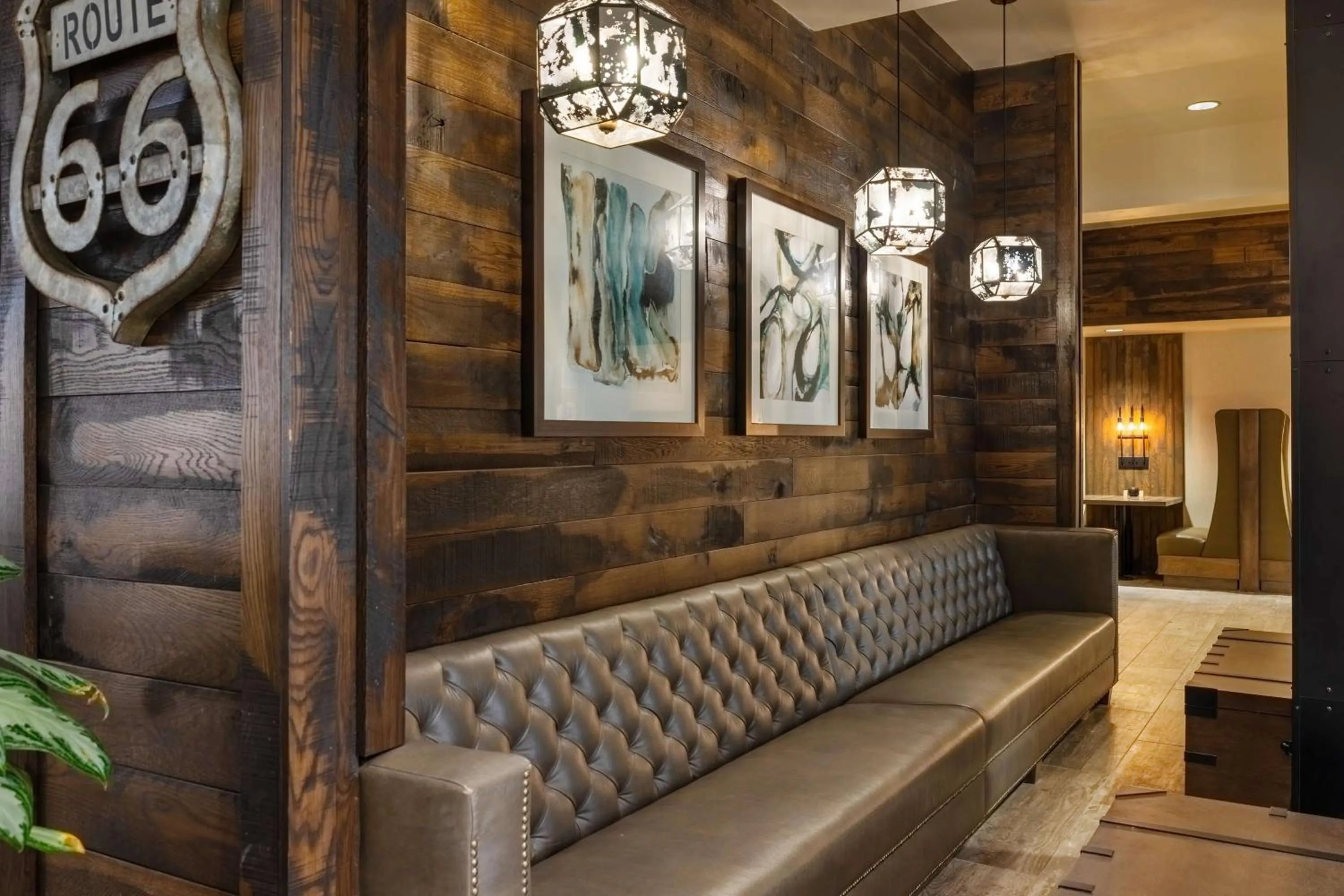 Restaurant/places to eat in Embassy Suites by Hilton Tulsa I-44