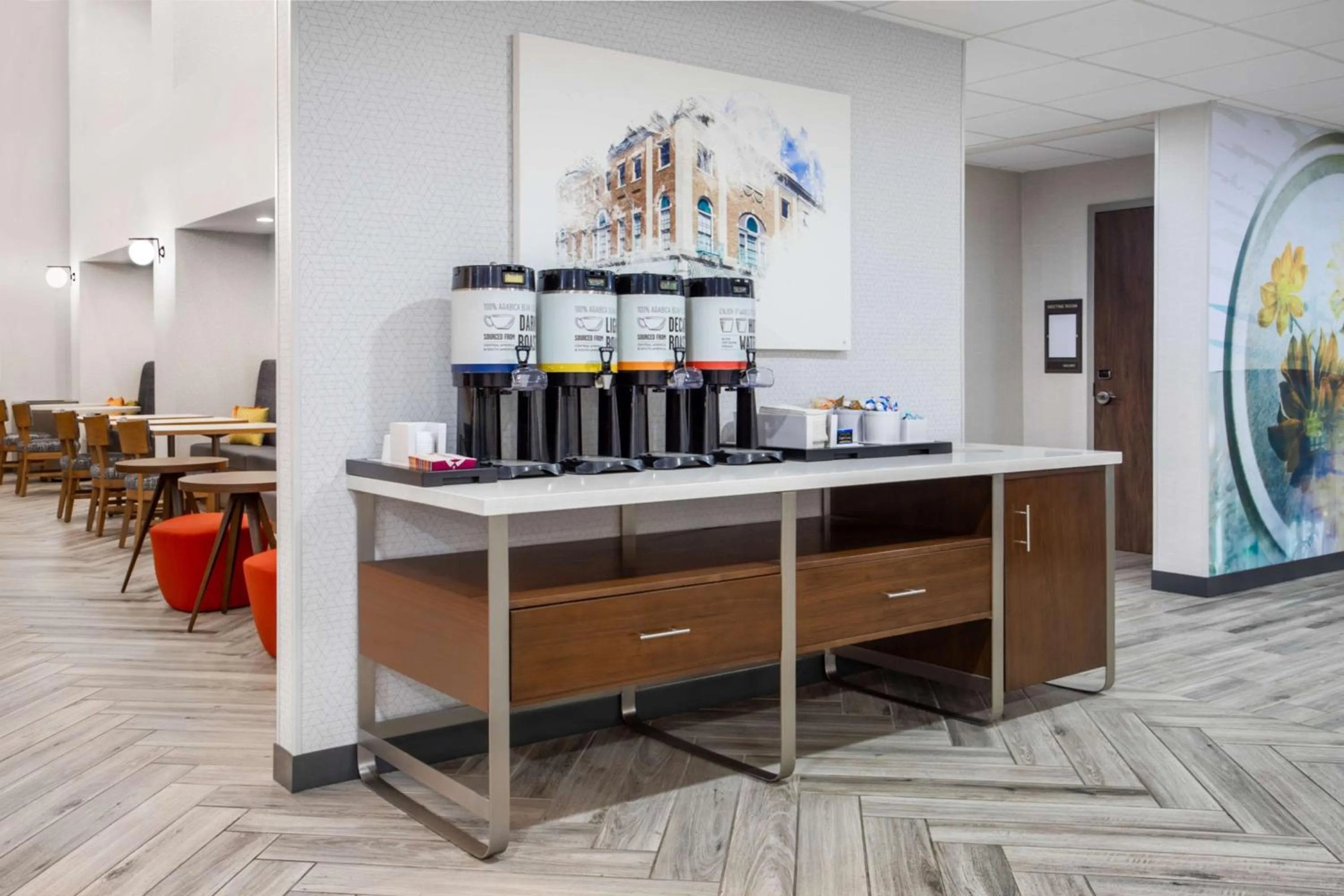 Lobby or reception in Hampton Inn & Suites Muncie