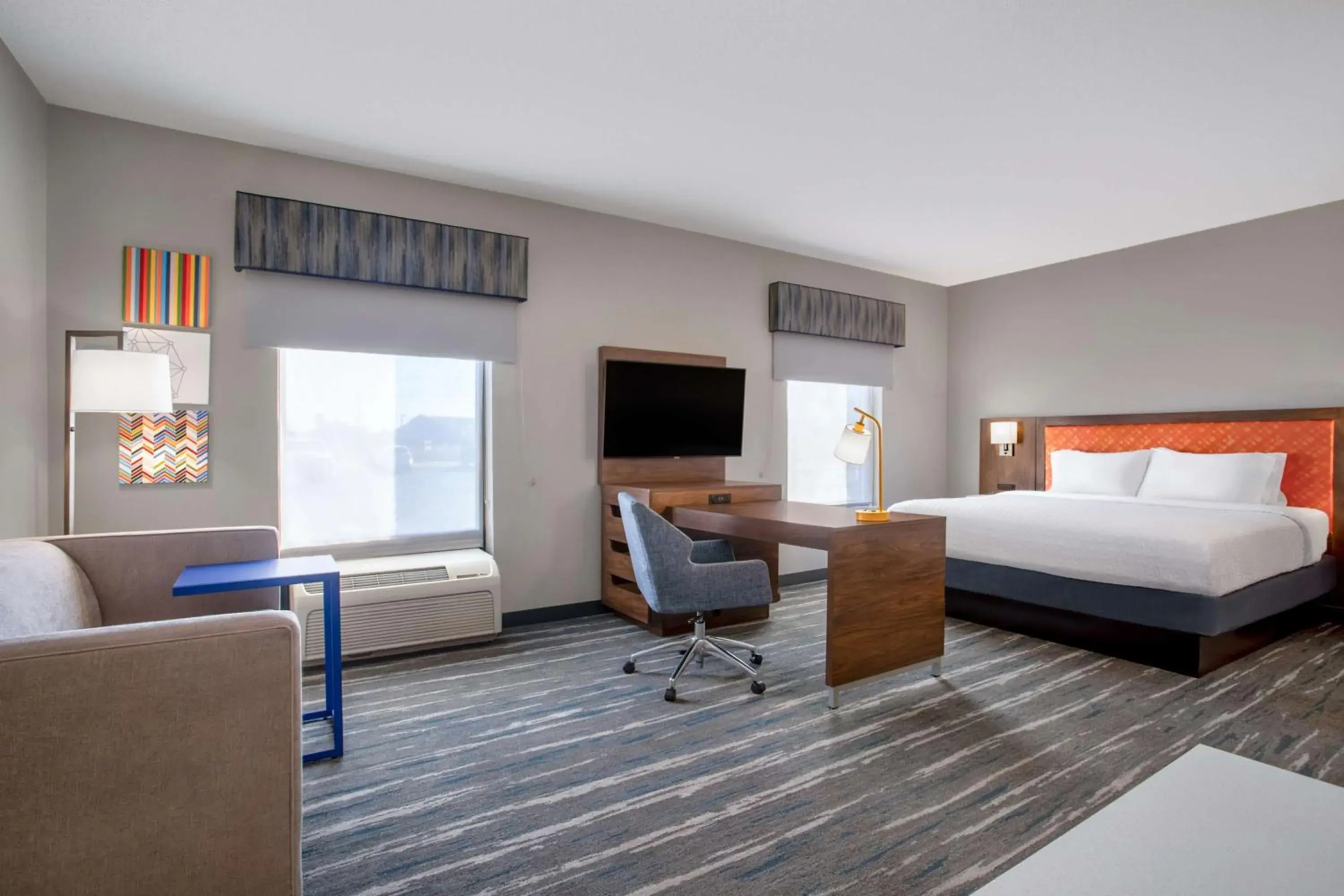 King Studio with Sofa Bed - Non-Smoking in Hampton Inn & Suites Muncie King Studio with Sofa Bed - Non-Smoking in Hampton Inn & Suites Muncie