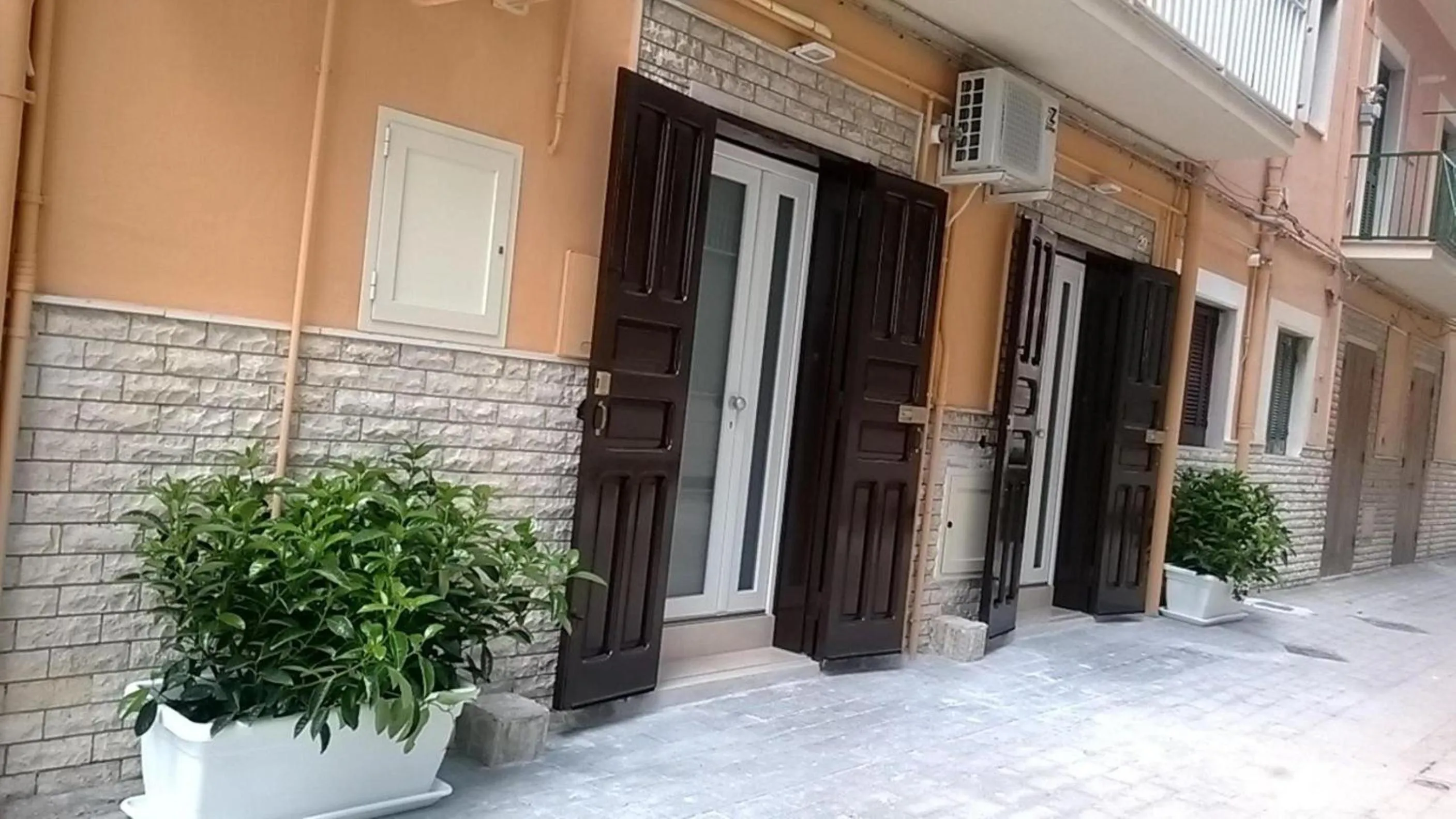 Property building in Gazebo Rooms