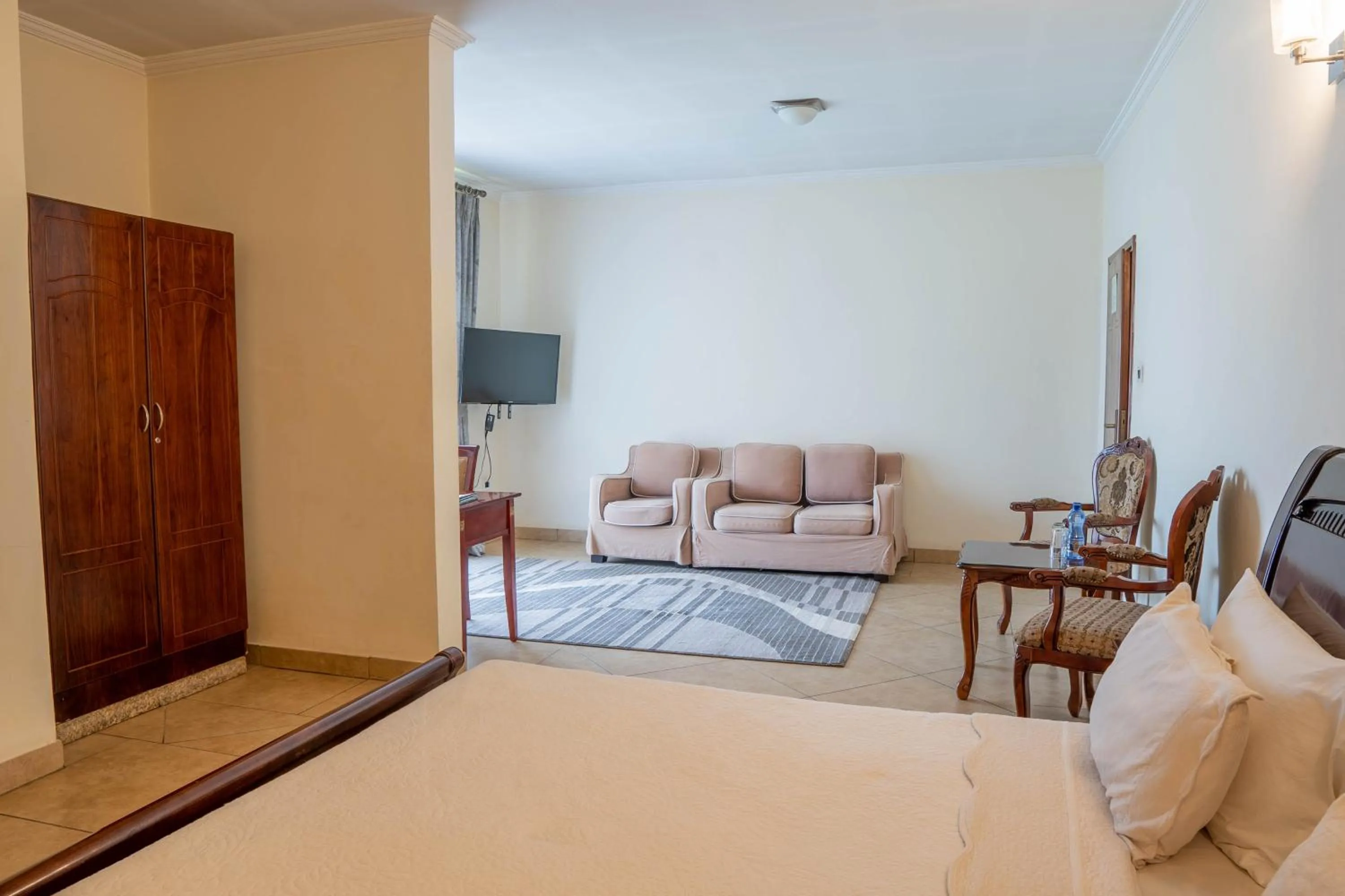 Bedroom, Bed in Yaya Africa Athletics Village