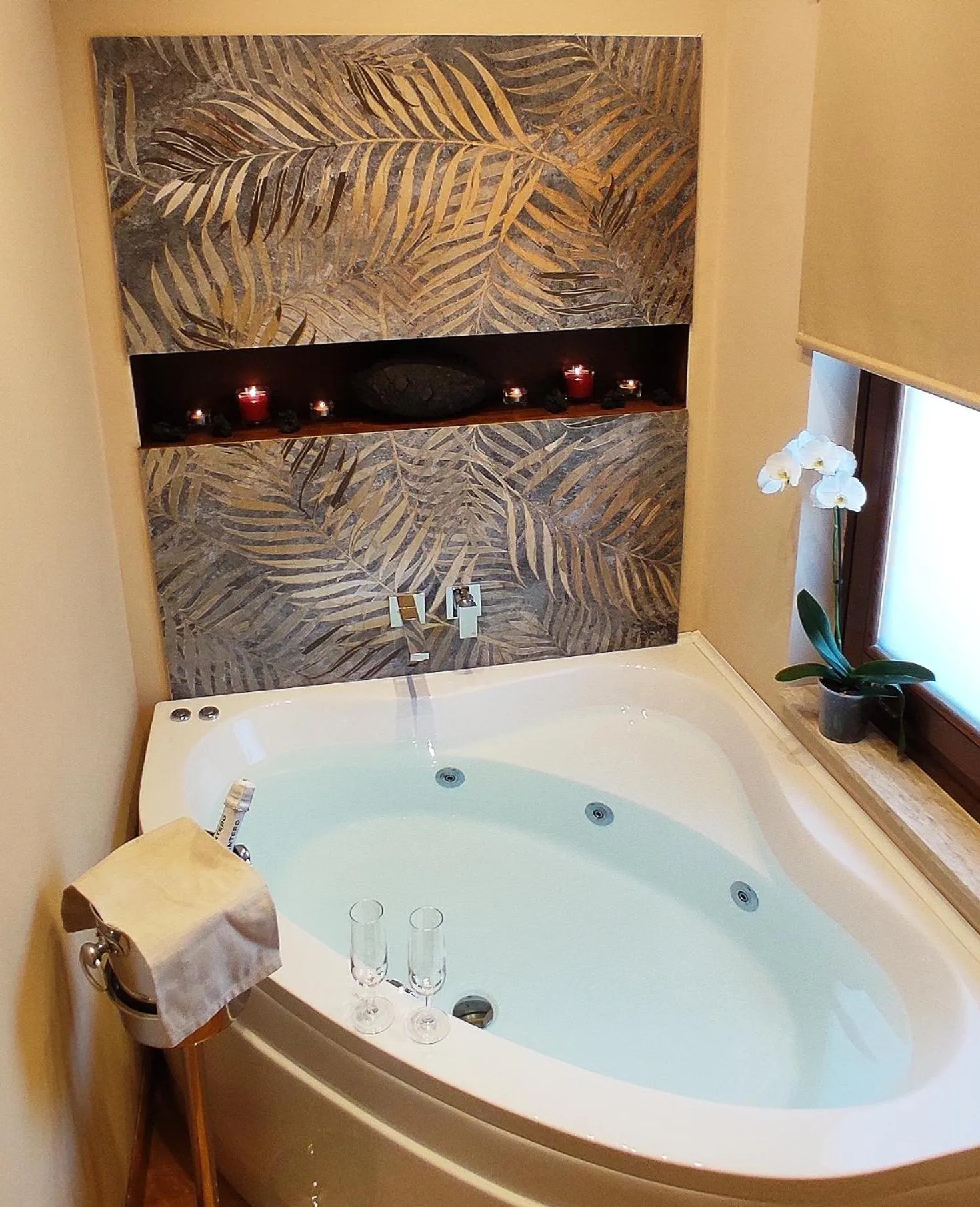 Hot Tub in B&B Betulla dell'Etna