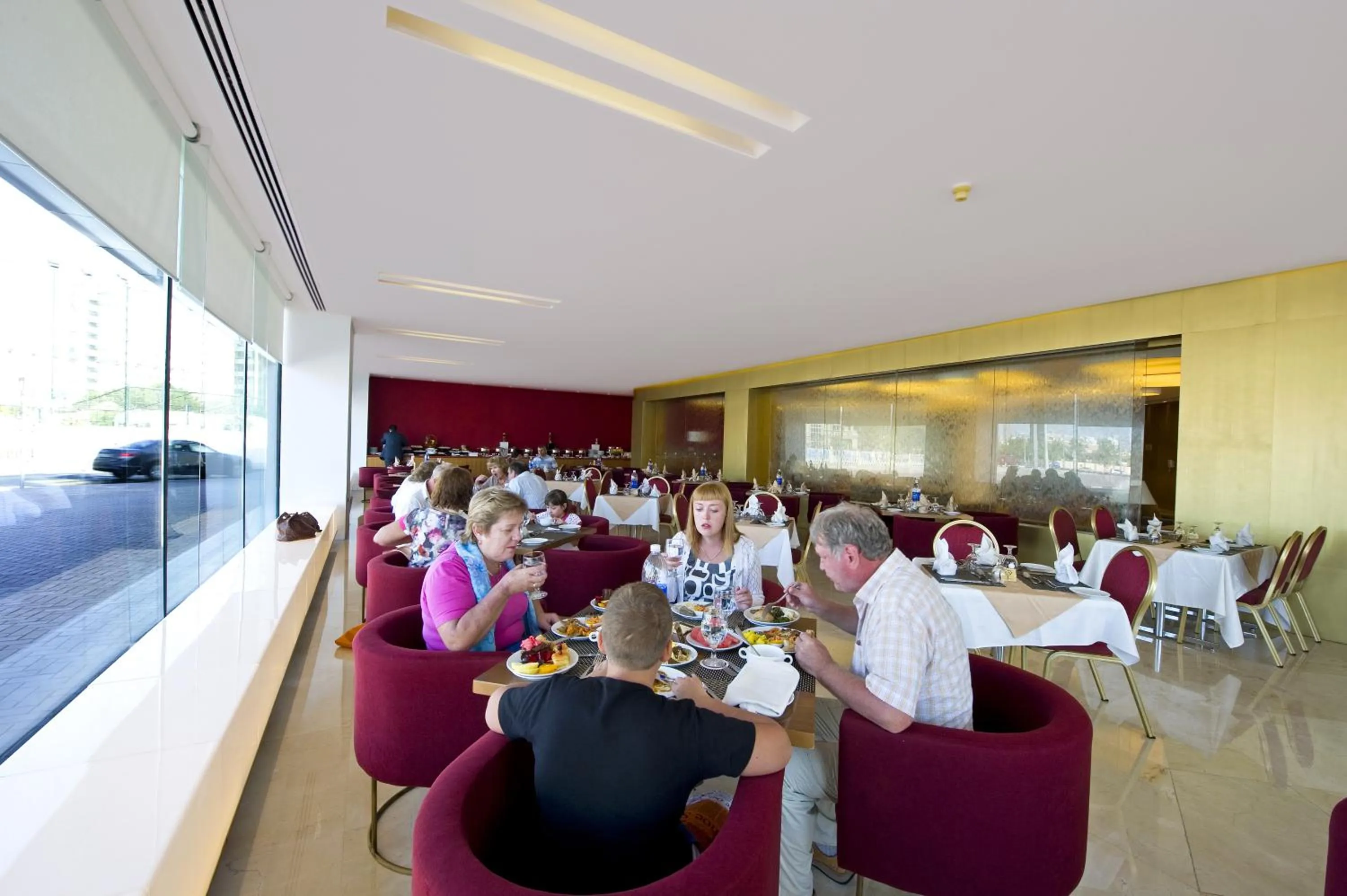 Restaurant/places to eat in Al Bustan Centre & Residence