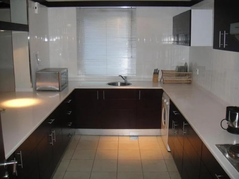 Kitchen or kitchenette in L'Arabia Hotel Apartments