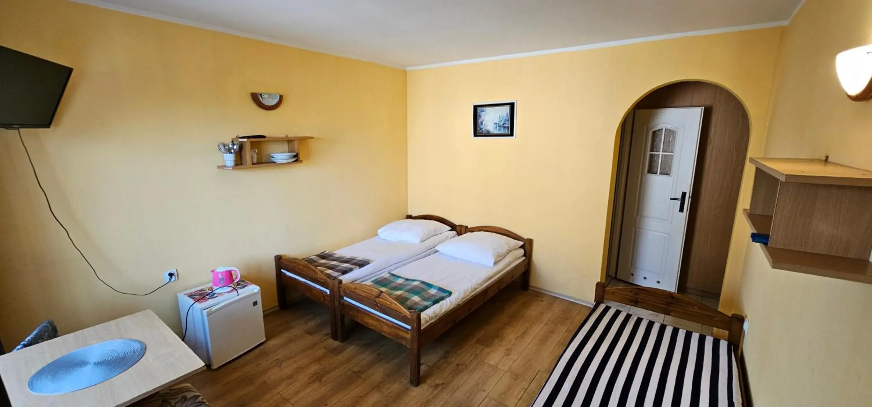 Large Double Room in POKOJE GOŚCINNE -MARIA- Large Double Room in POKOJE GOŚCINNE -MARIA-