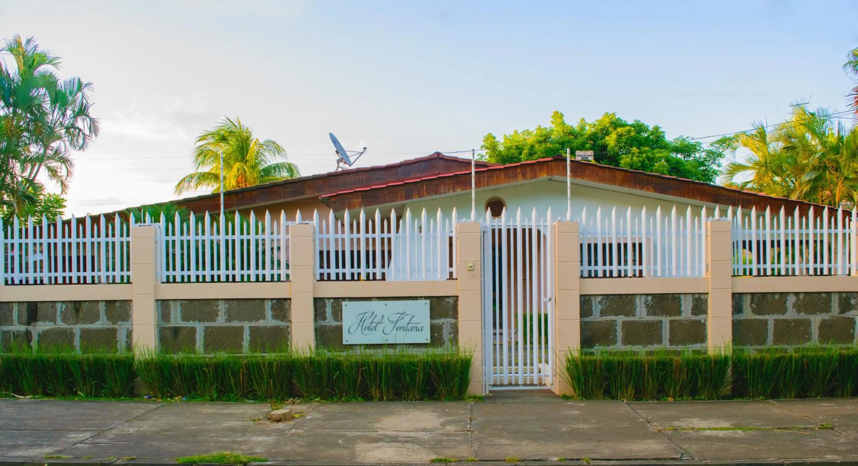 Property building in Hotel Fontana