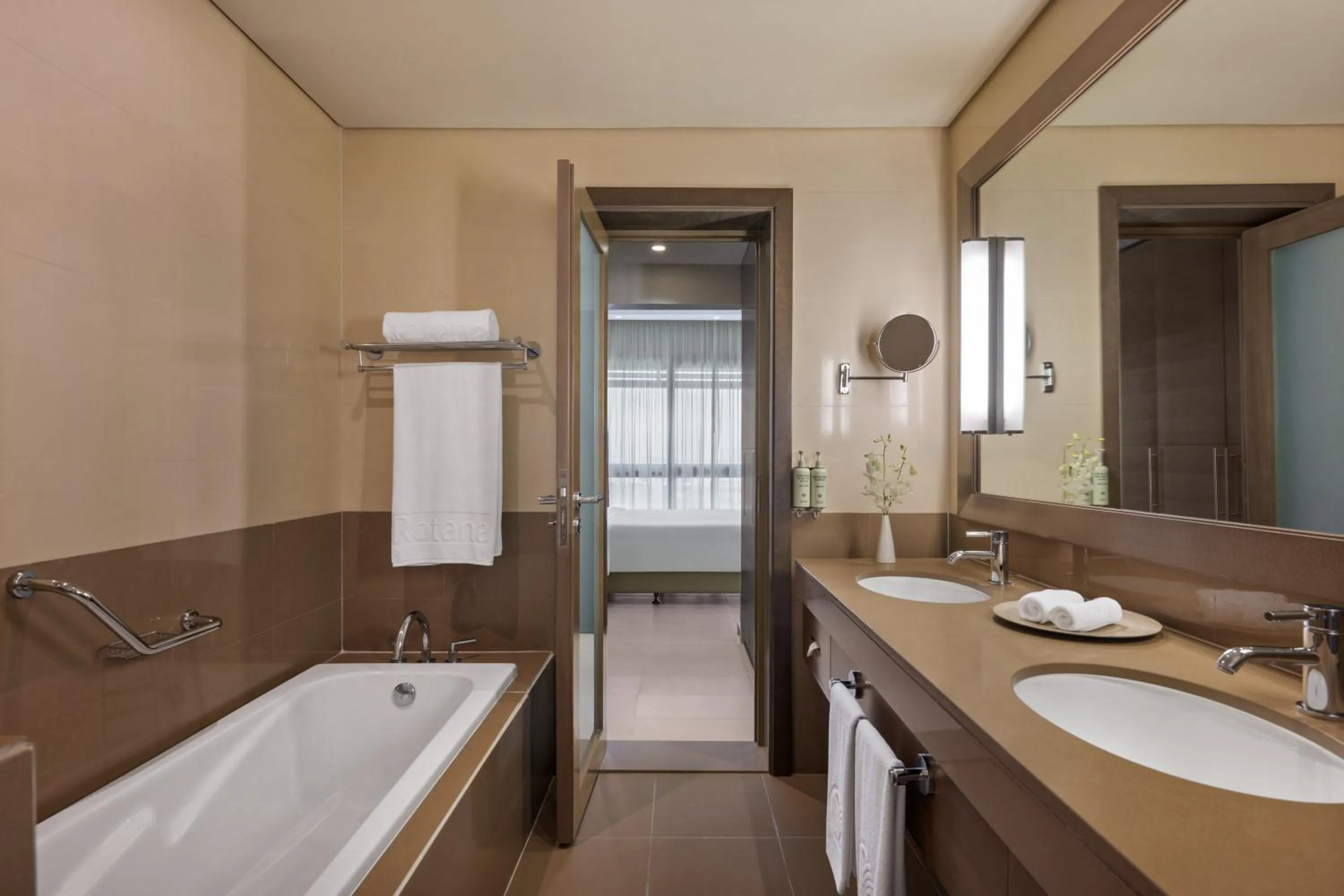 Bathroom in Park Arjaan by Rotana, Abu Dhabi