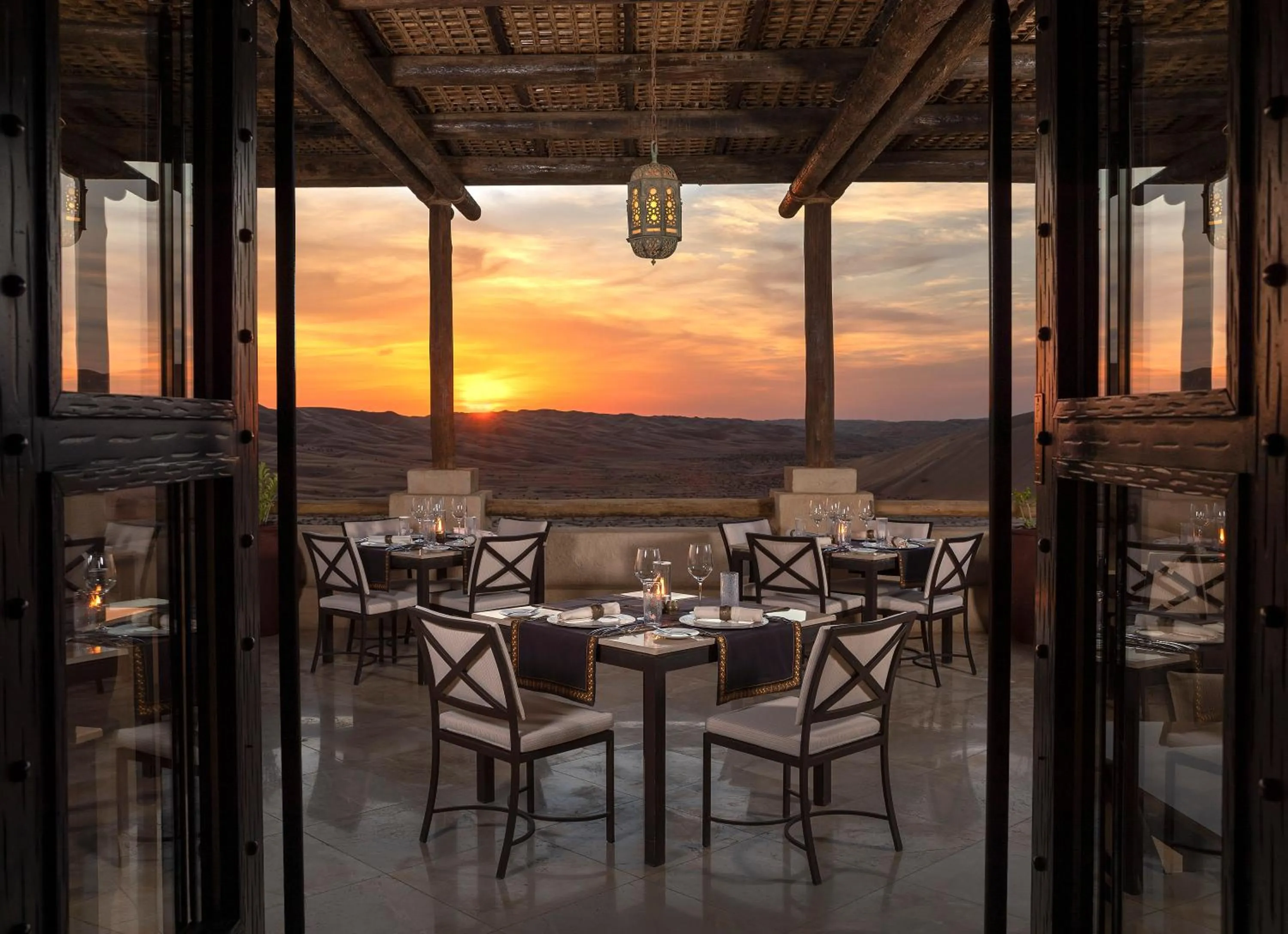 Restaurant/places to eat in Anantara Qasr al Sarab Desert Resort