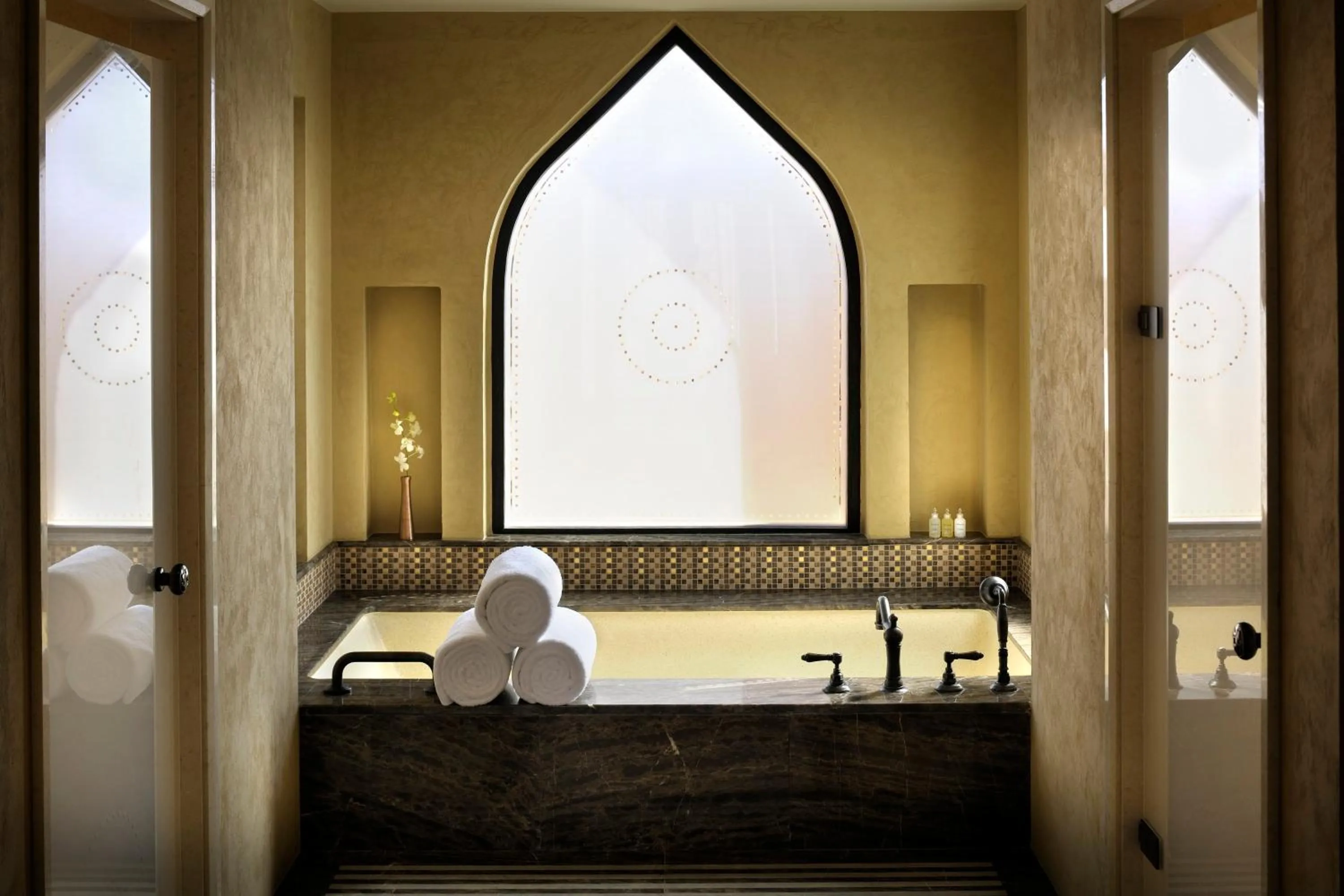 Bathroom in Anantara Qasr al Sarab Desert Resort