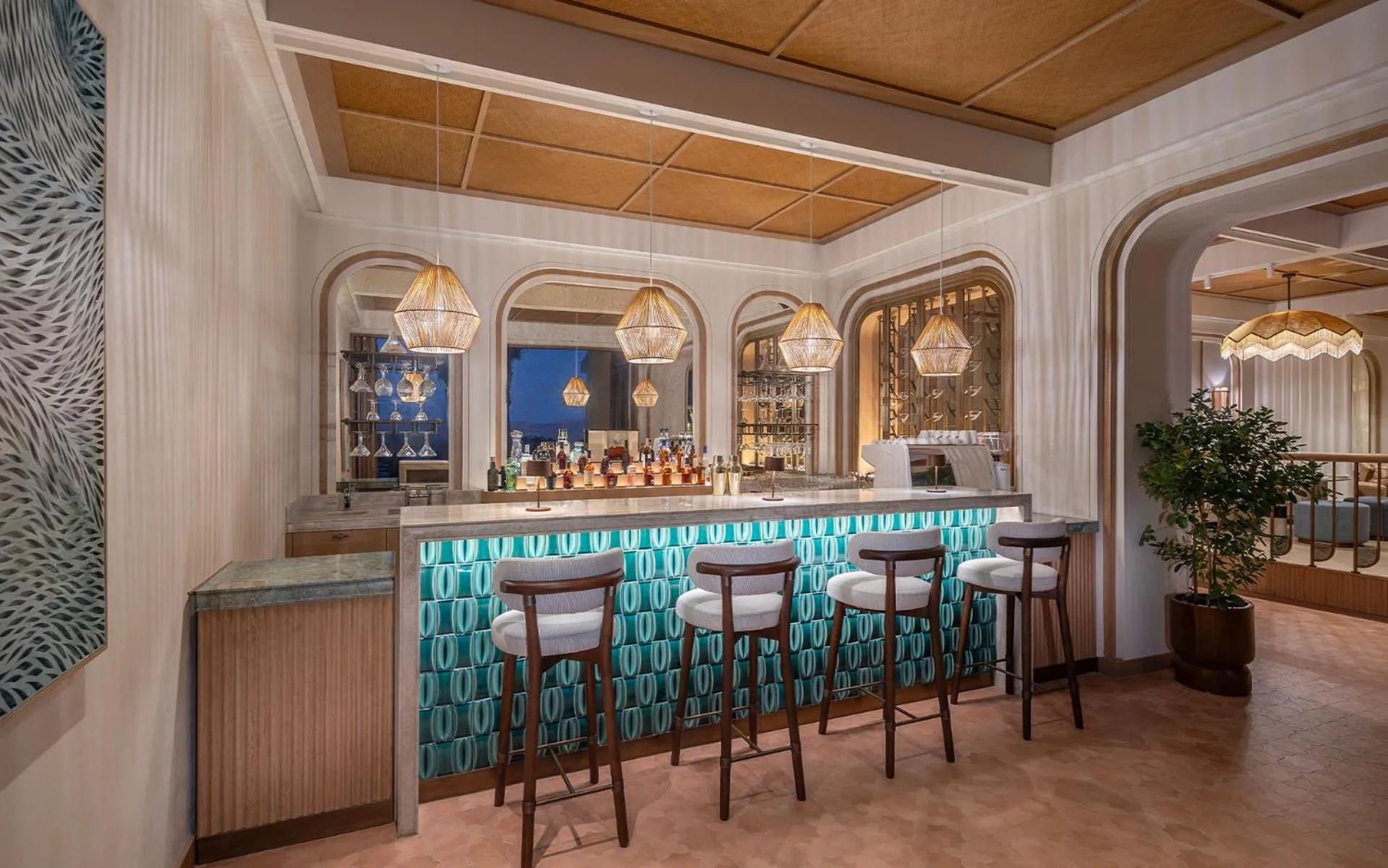 Restaurant/places to eat in Anantara Qasr al Sarab Desert Resort