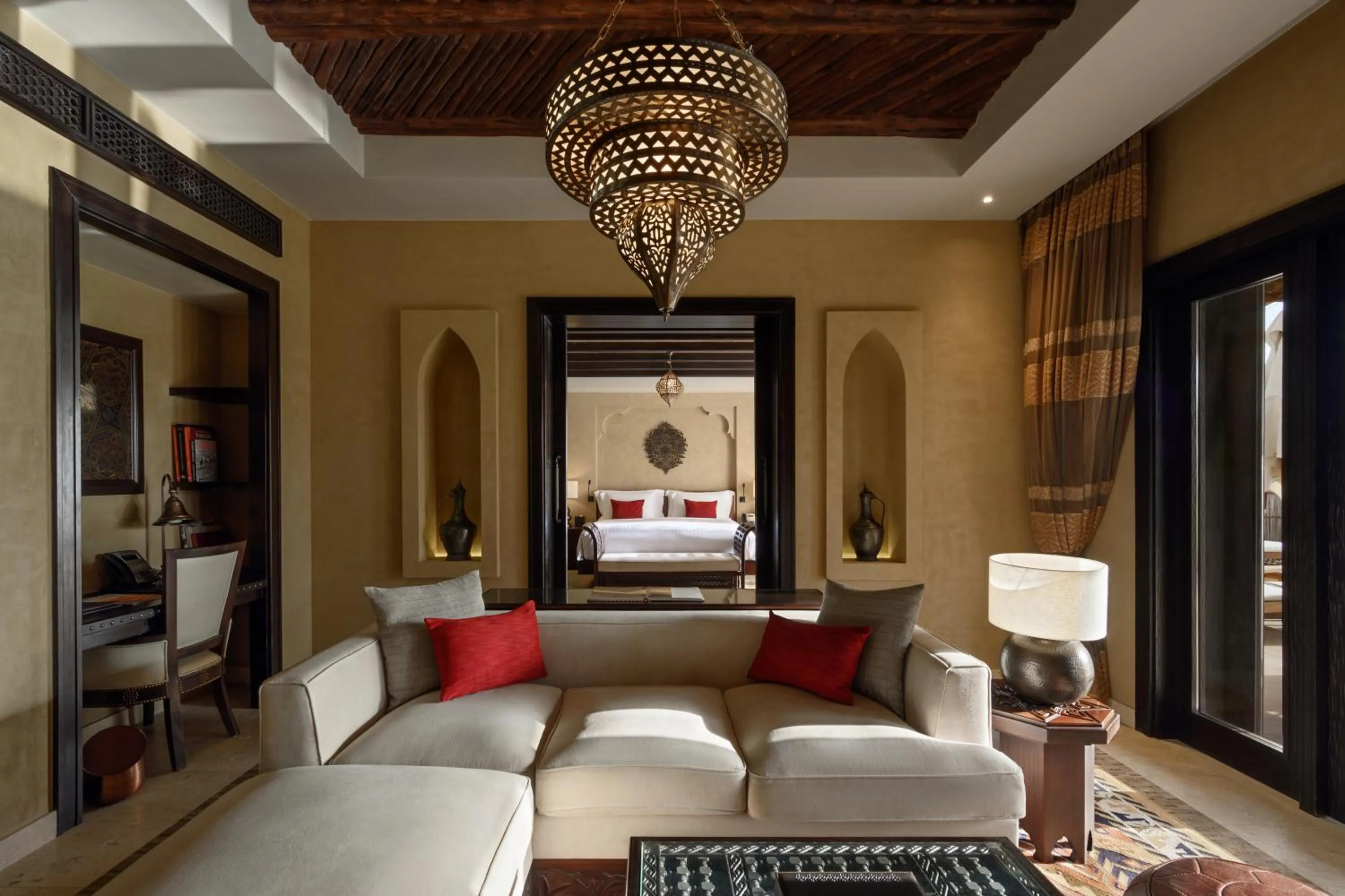Living room in Anantara Qasr al Sarab Desert Resort