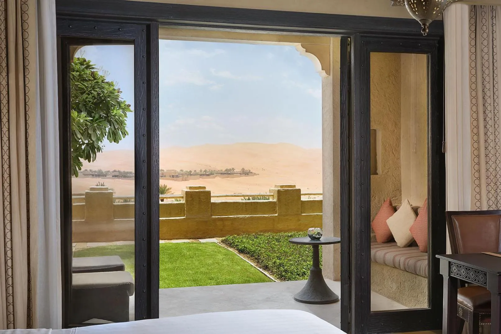 Balcony/Terrace, Bed in Anantara Qasr al Sarab Desert Resort