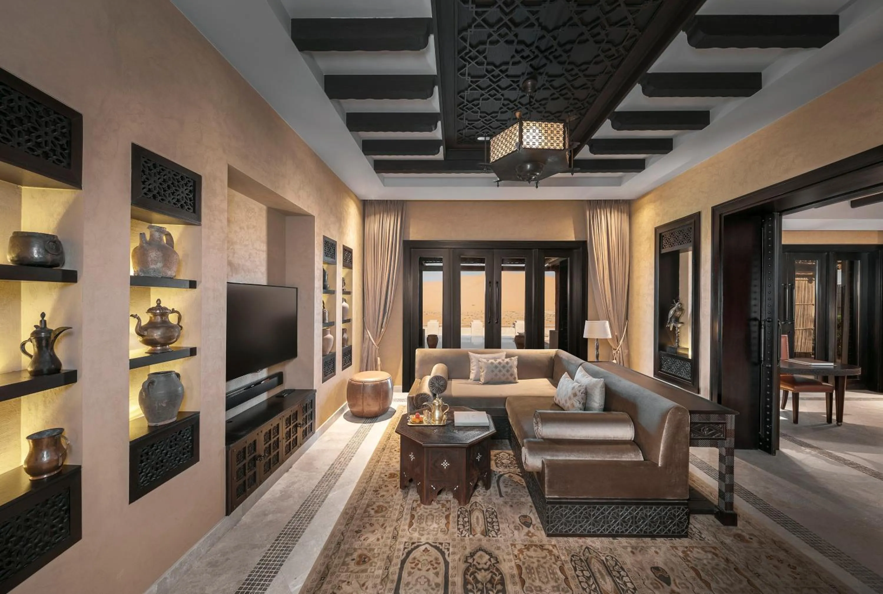 Living room in Anantara Qasr al Sarab Desert Resort