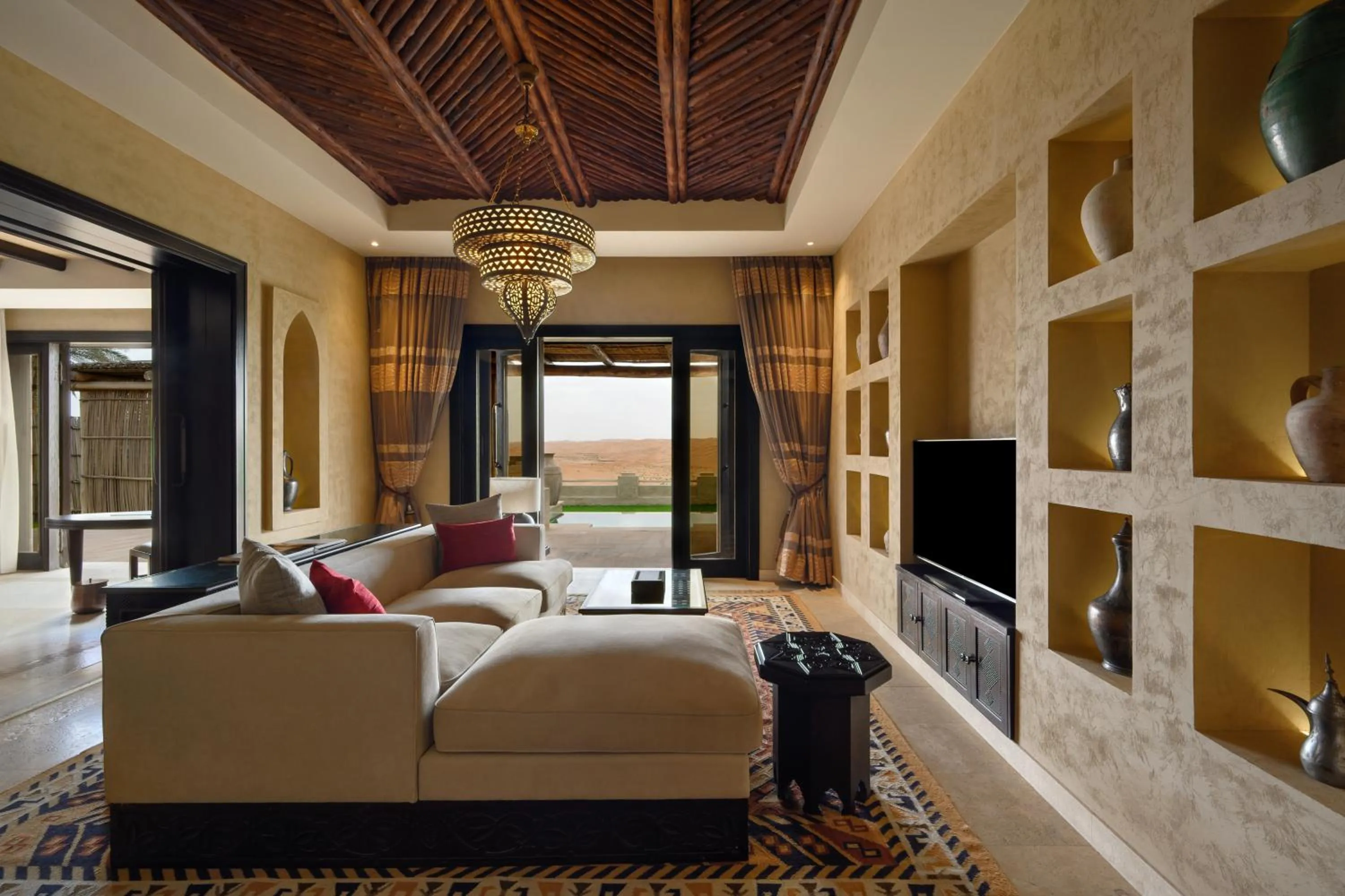 Living room in Anantara Qasr al Sarab Desert Resort