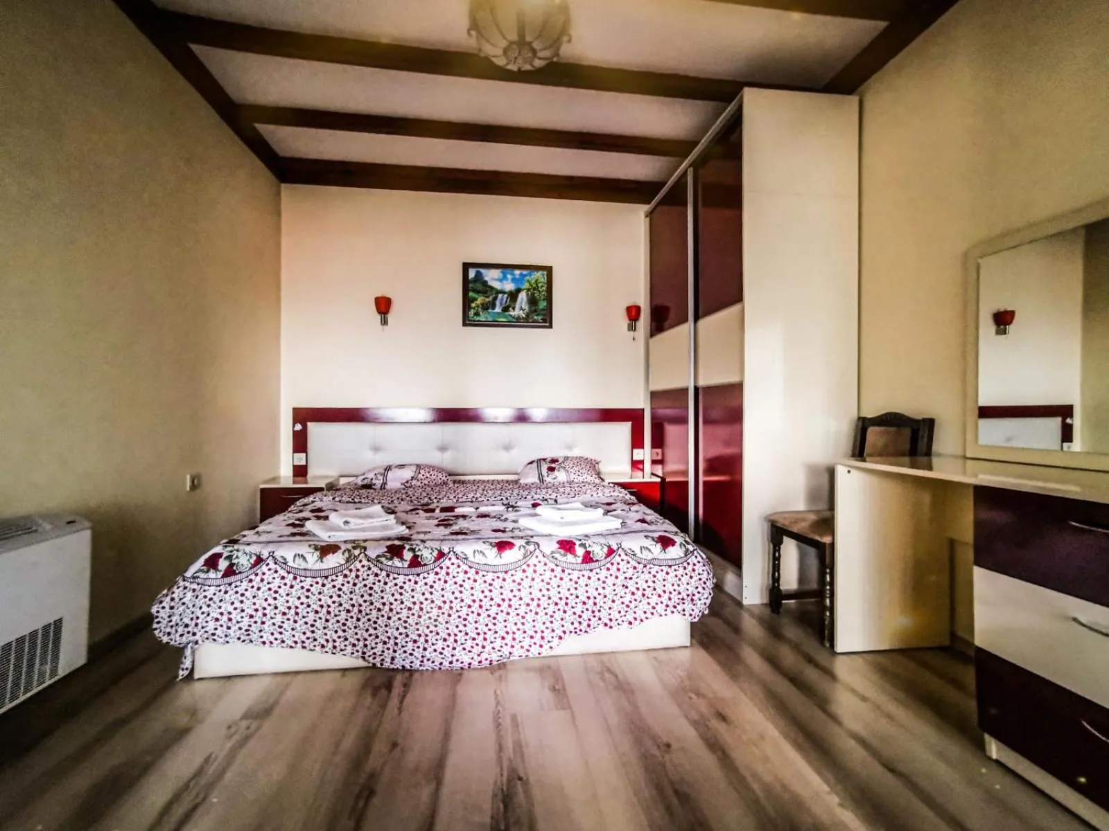 Bedroom in Hotel Alikante