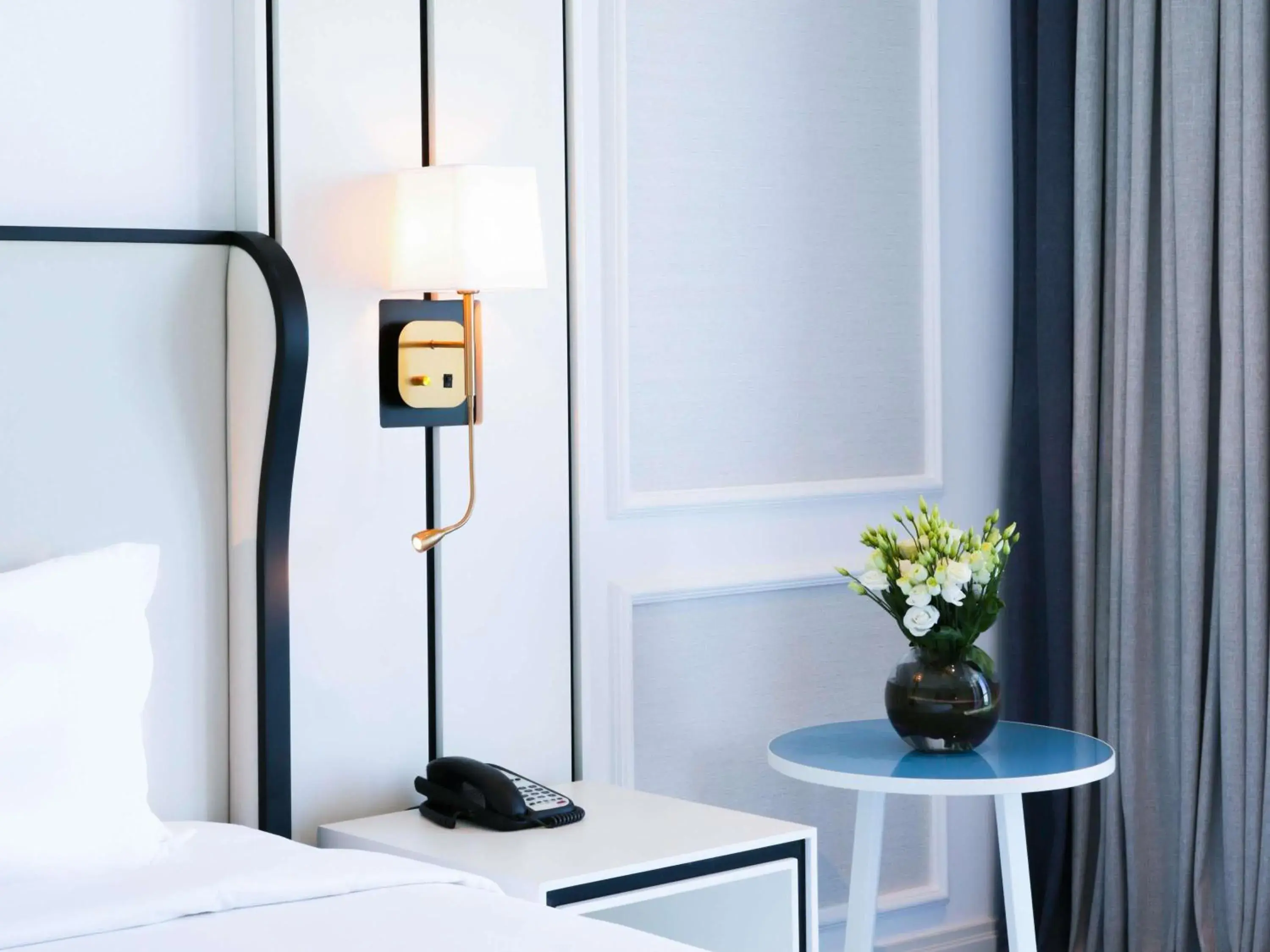 Luxury King Club Room with Partial Sea View - Club Access in Sofitel Dubai Jumeirah Beach Luxury King Club Room with Partial Sea View - Club Access in Sofitel Dubai Jumeirah Beach