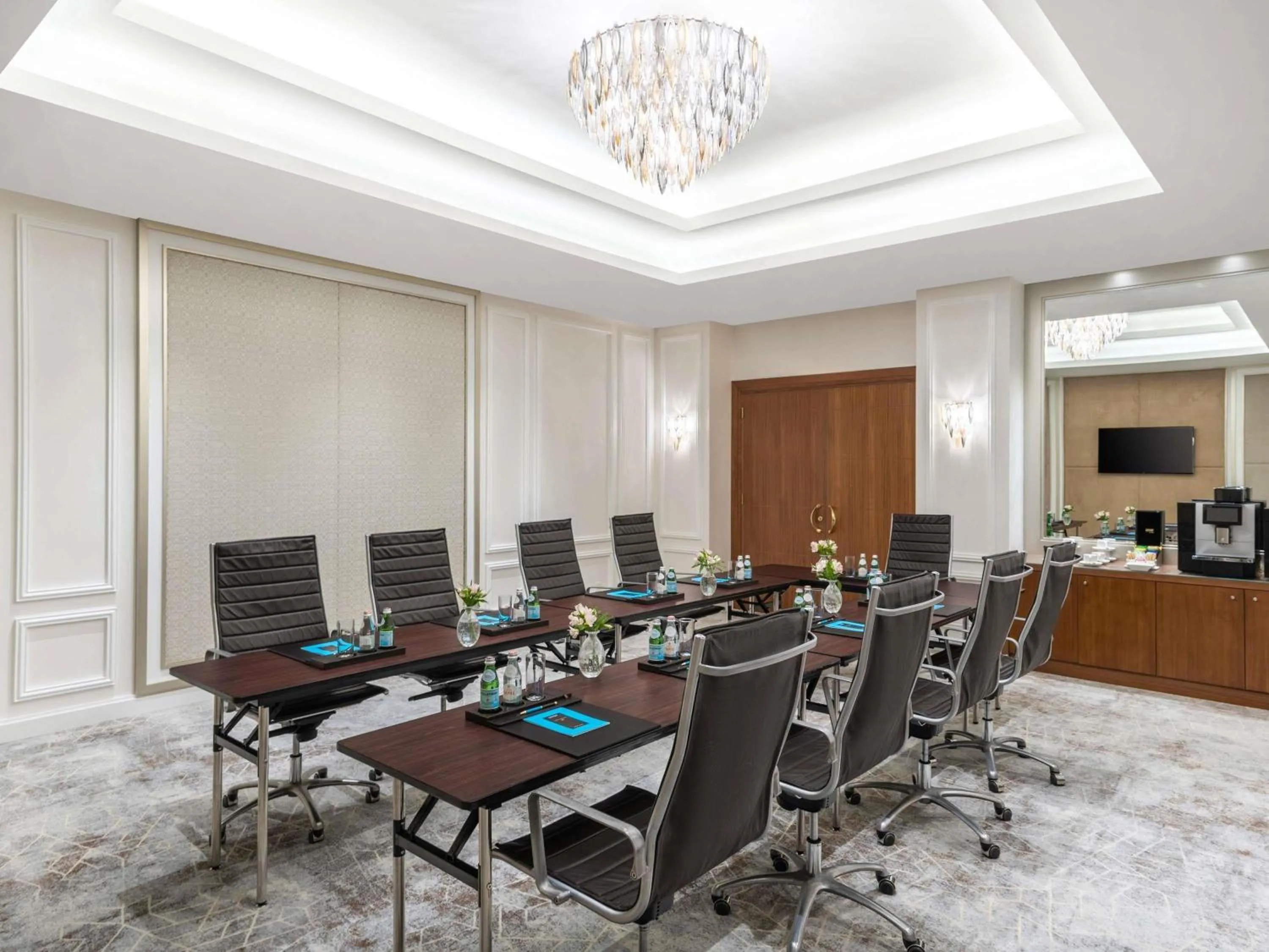 Meeting/conference room in Sofitel Dubai Jumeirah Beach
