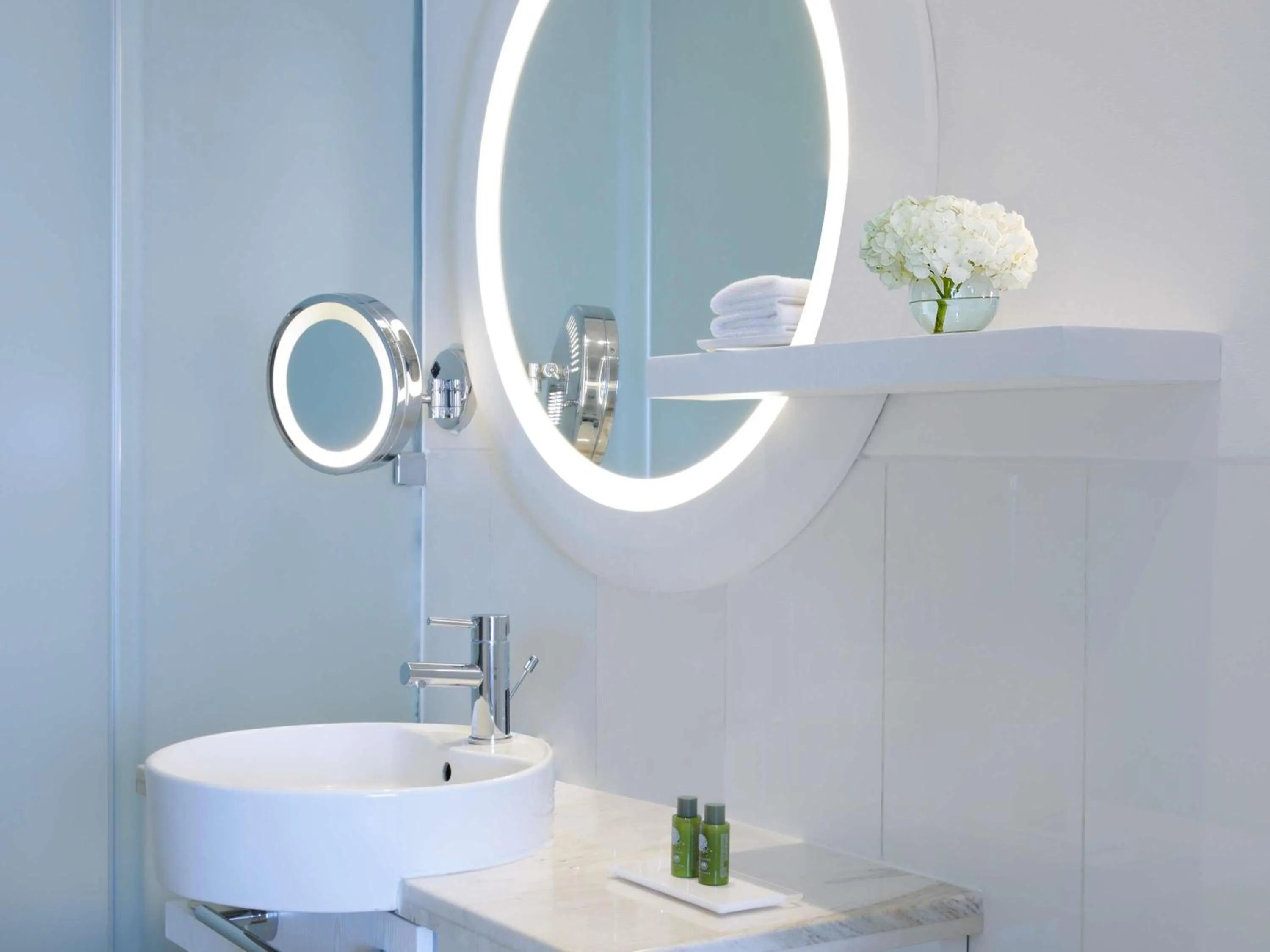 Bedroom in Sofitel Dubai Jumeirah Beach