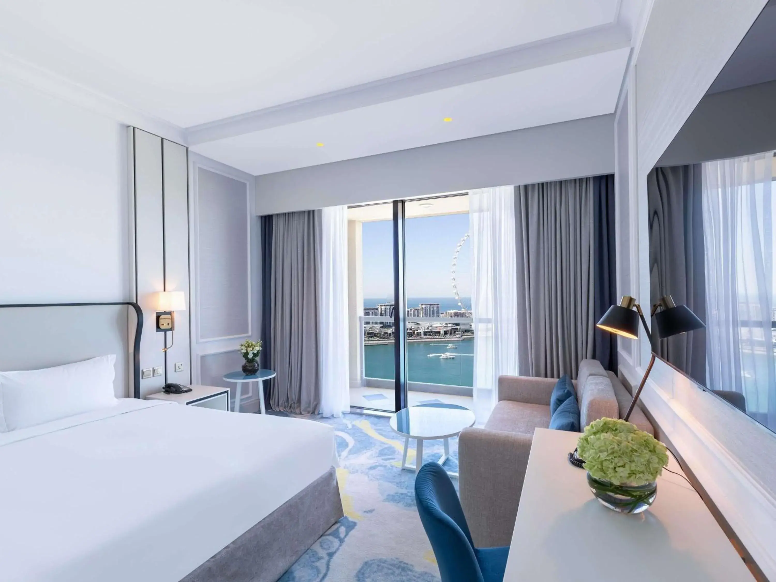 Luxury King Room with Sea View - Pool Access in Sofitel Dubai Jumeirah Beach Luxury King Room with Sea View - Pool Access in Sofitel Dubai Jumeirah Beach