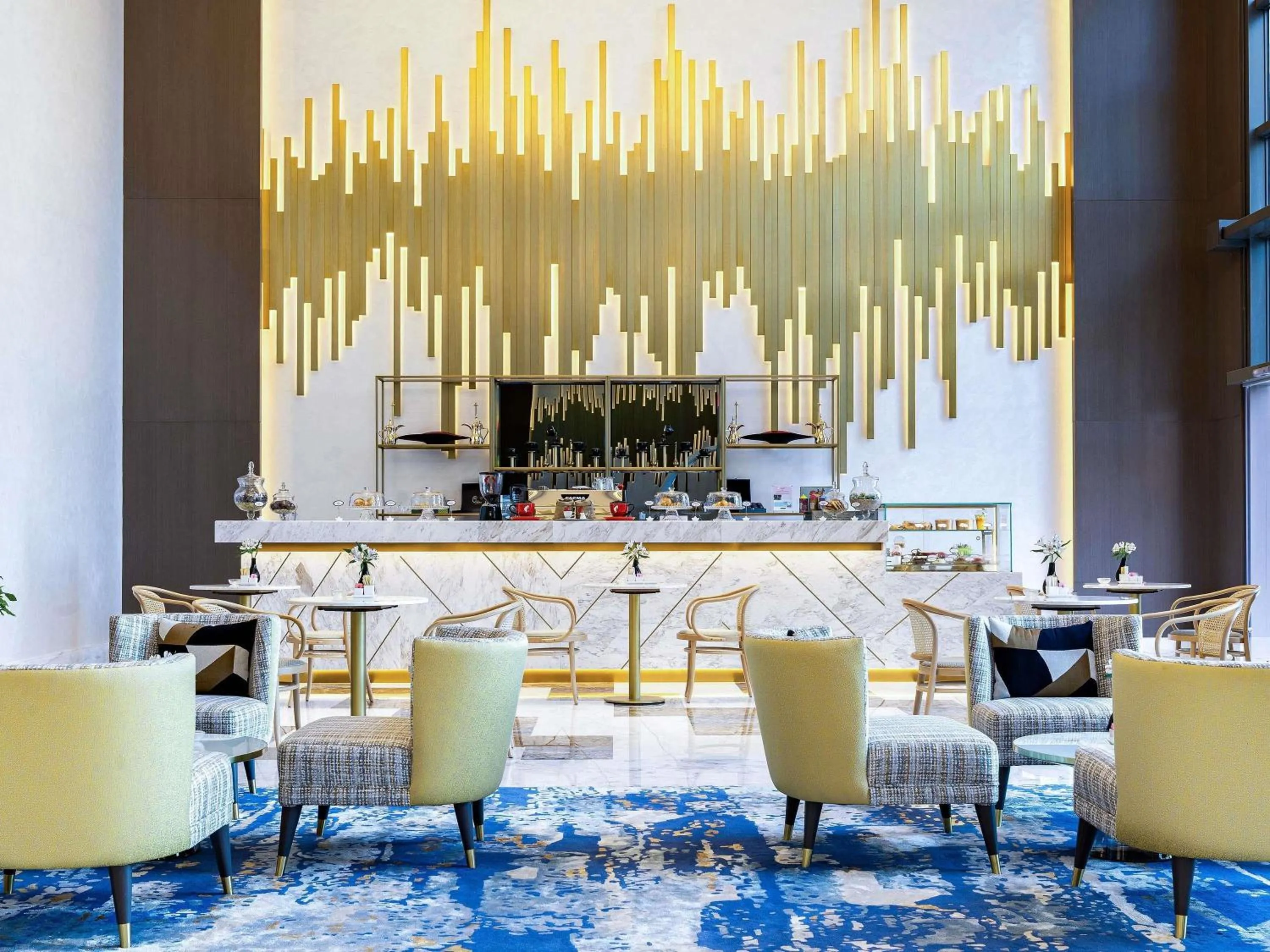 Restaurant/places to eat in Sofitel Dubai Jumeirah Beach