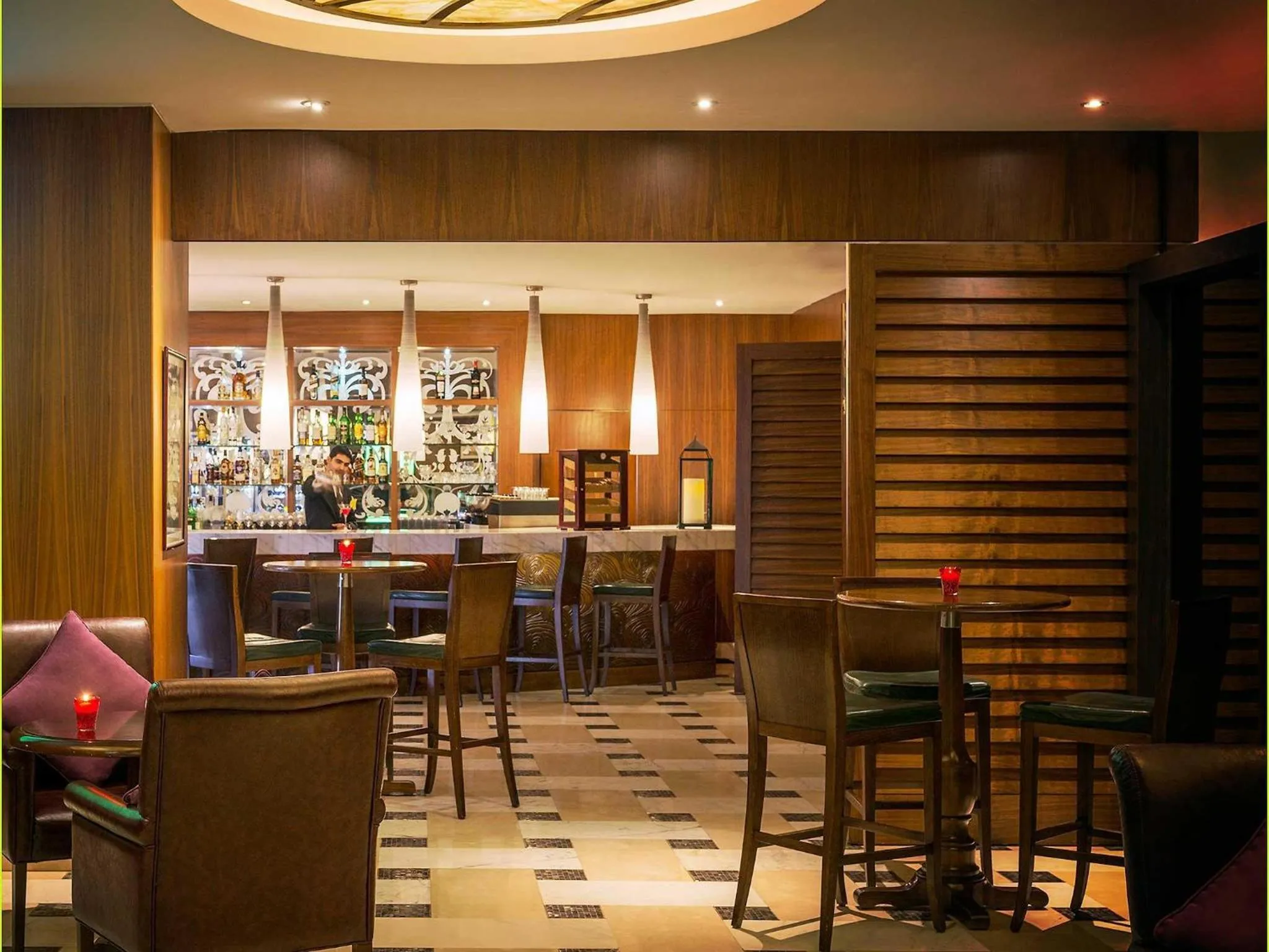 Lounge or bar in Sofitel Dubai Jumeirah Beach