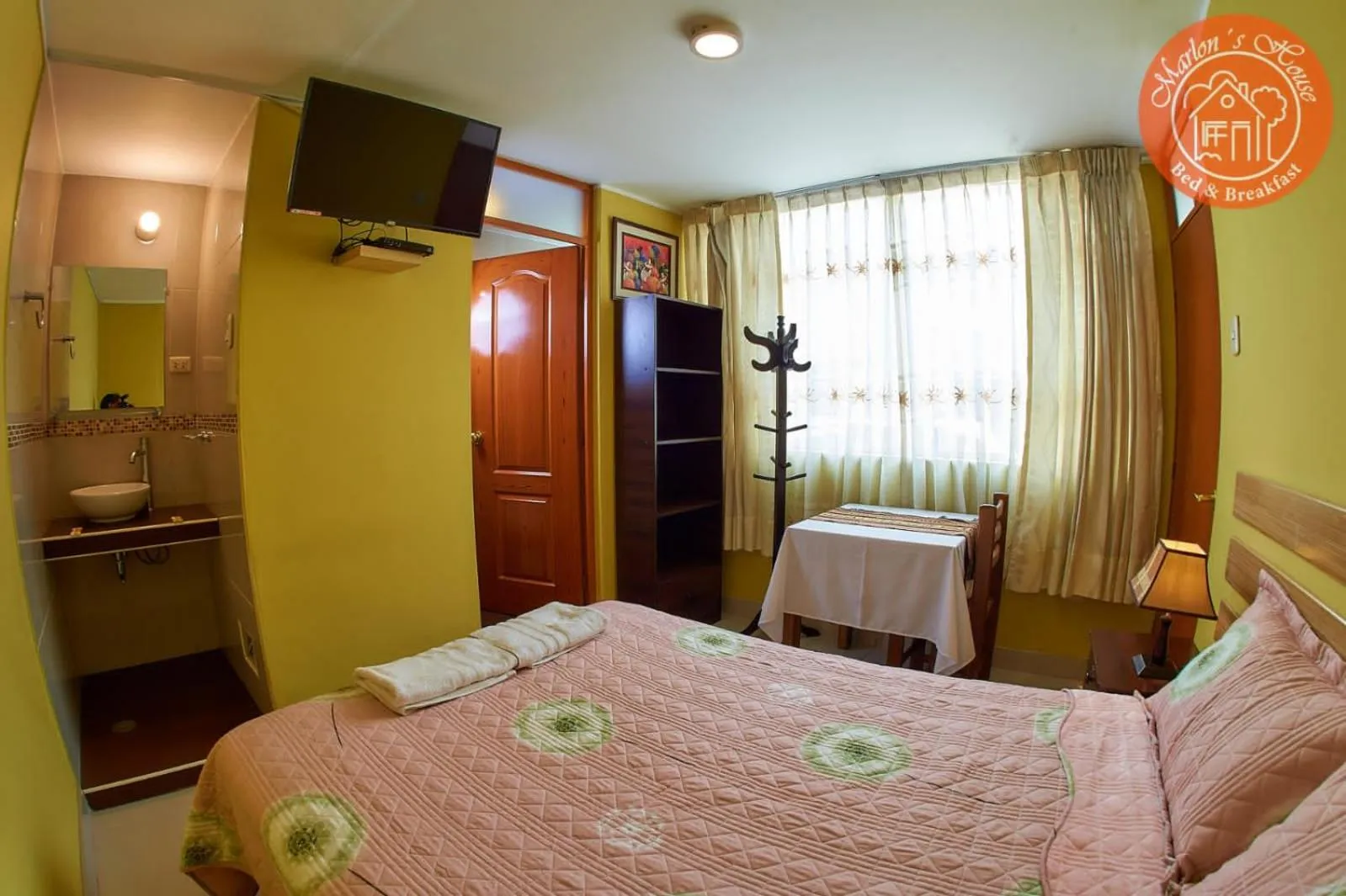 Bed in Marlon's House Arequipa