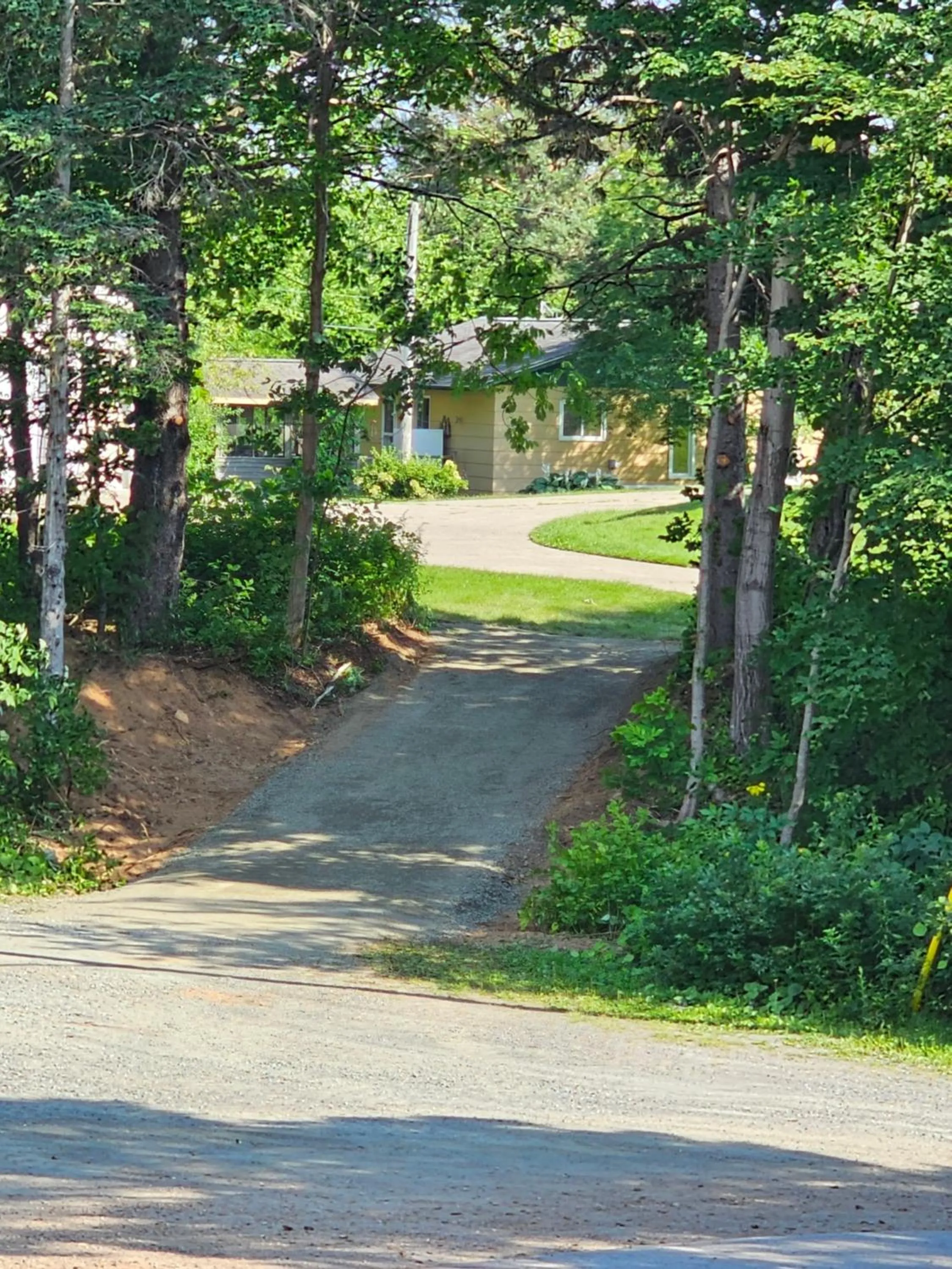 Facade/entrance in Fair Isle Motel & The Nest