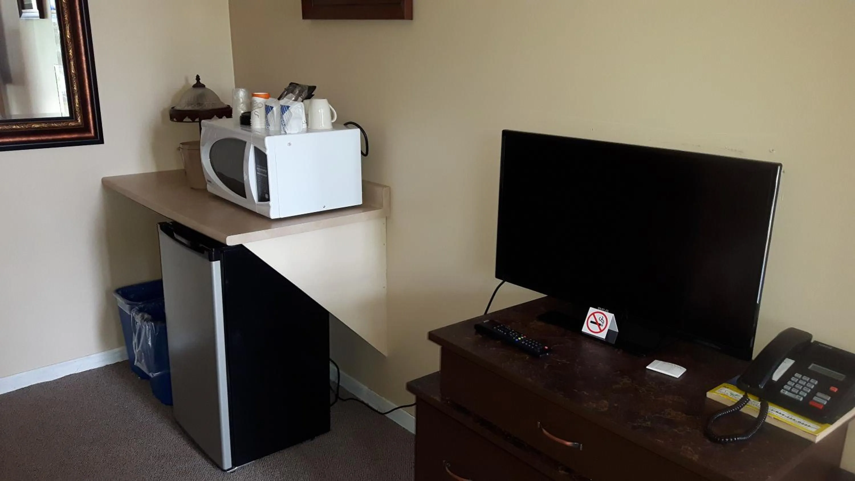 Coffee/tea facilities in Fair Isle Motel & The Nest