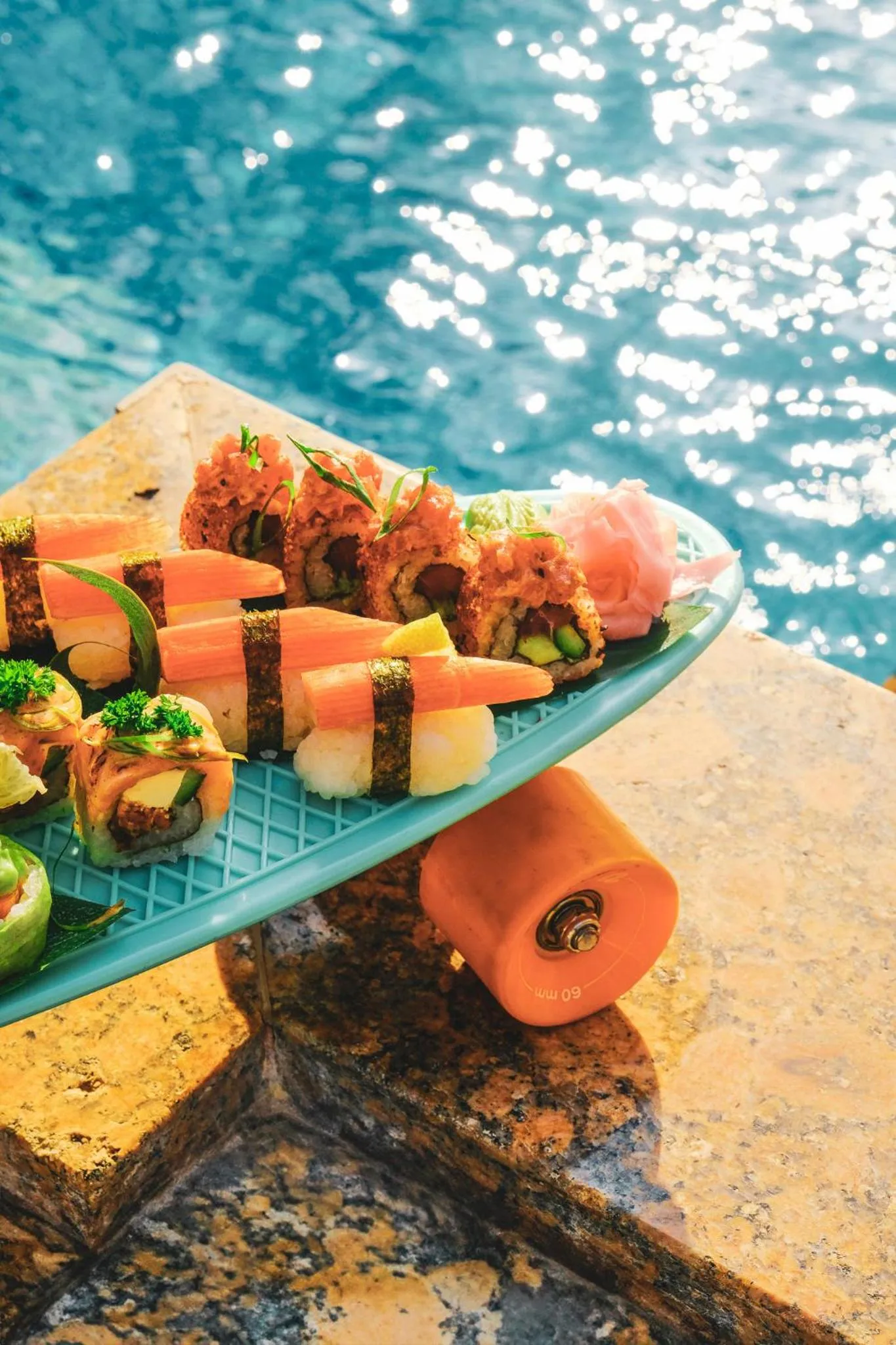 Food and drinks in Media One Hotel