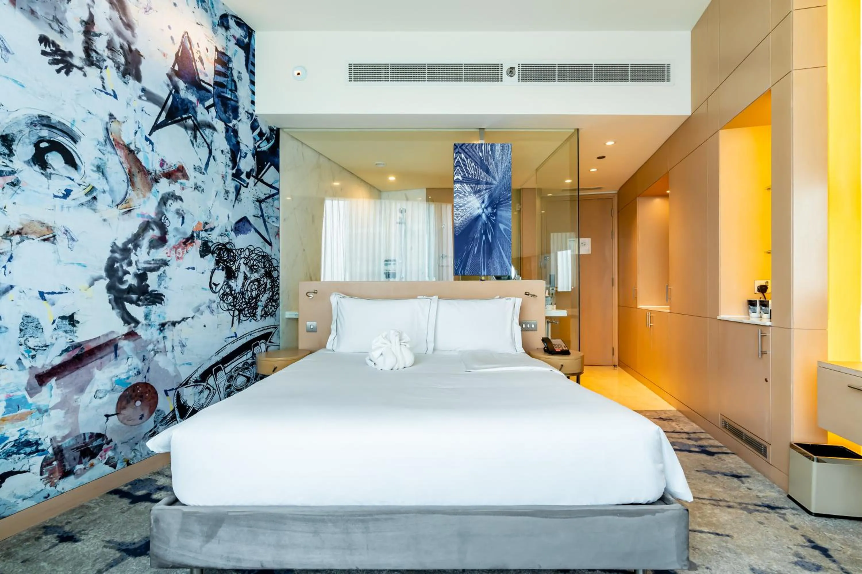 Bed in Media One Hotel