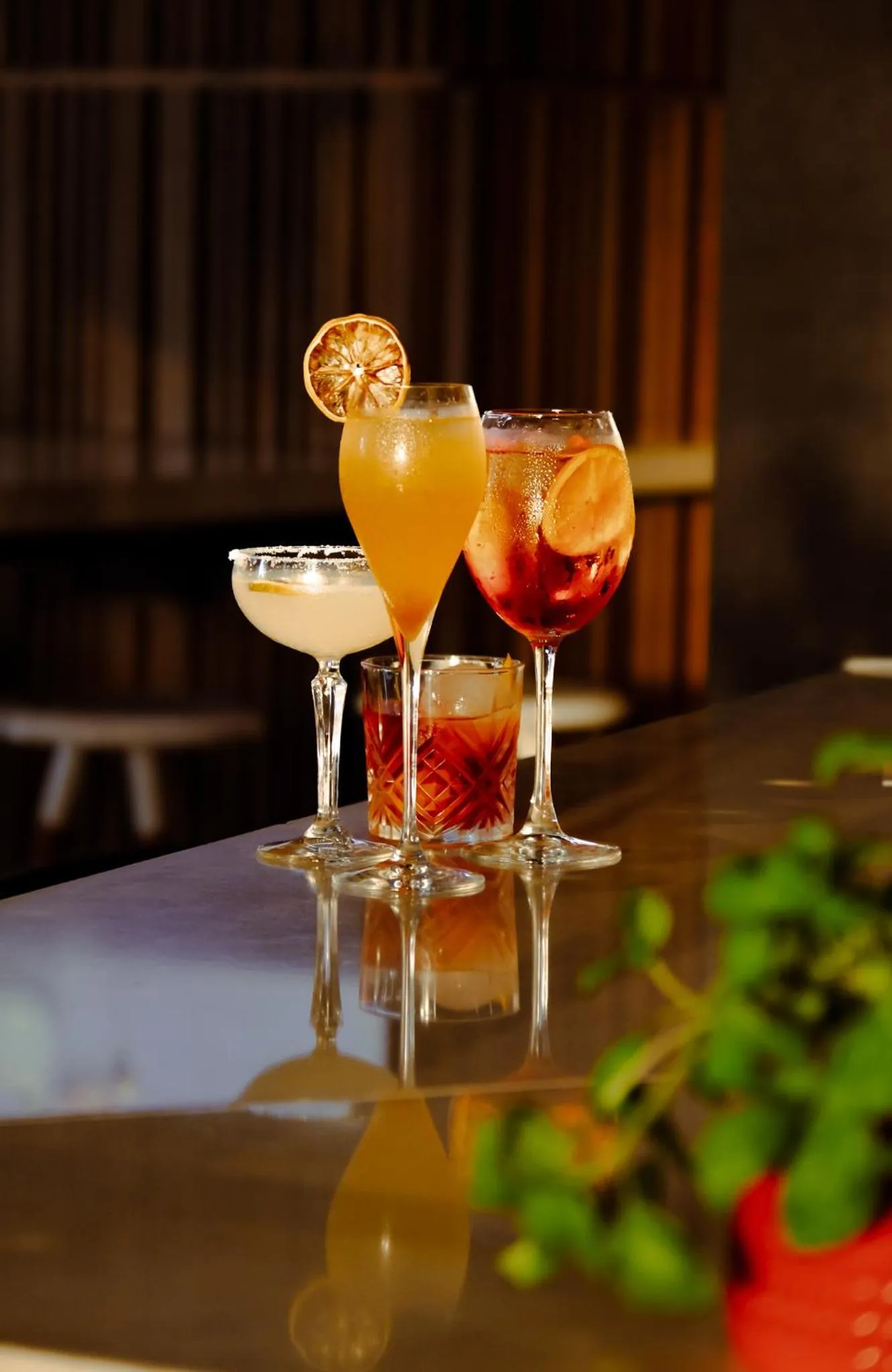 Restaurant/places to eat in Media One Hotel