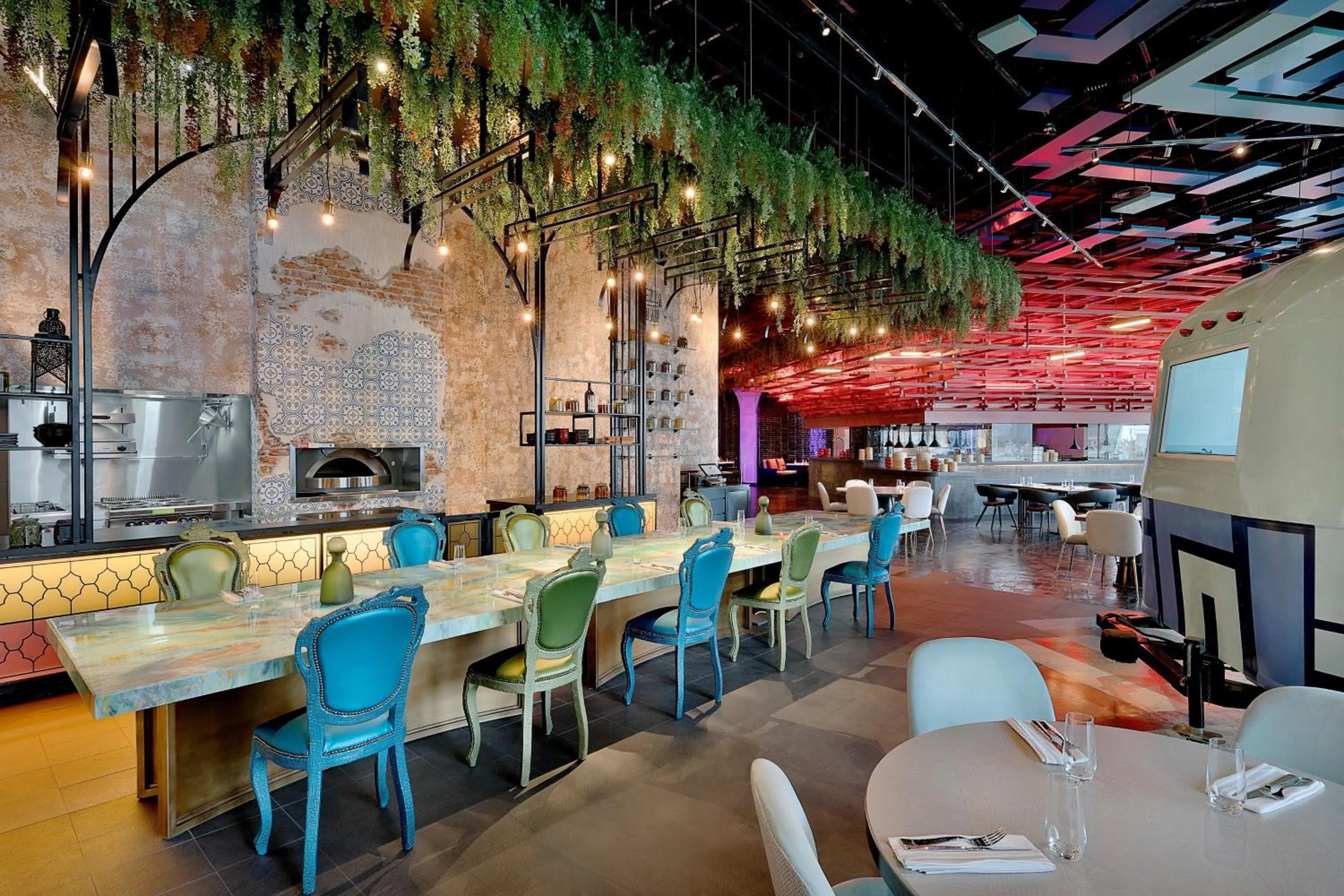 Restaurant/places to eat in W Abu Dhabi - Yas Island